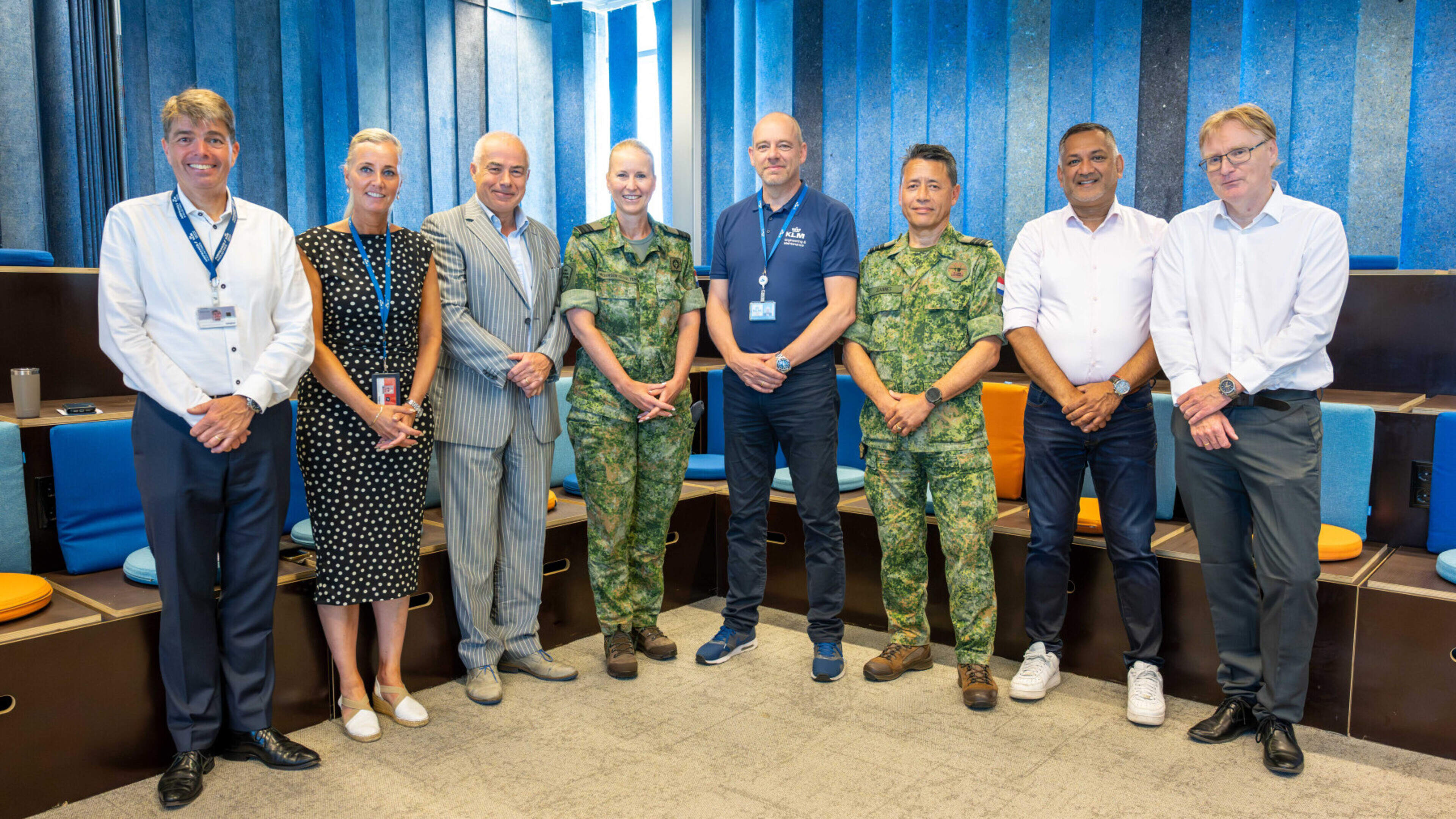 KLM mechanics undergo training at Ministry of Defence