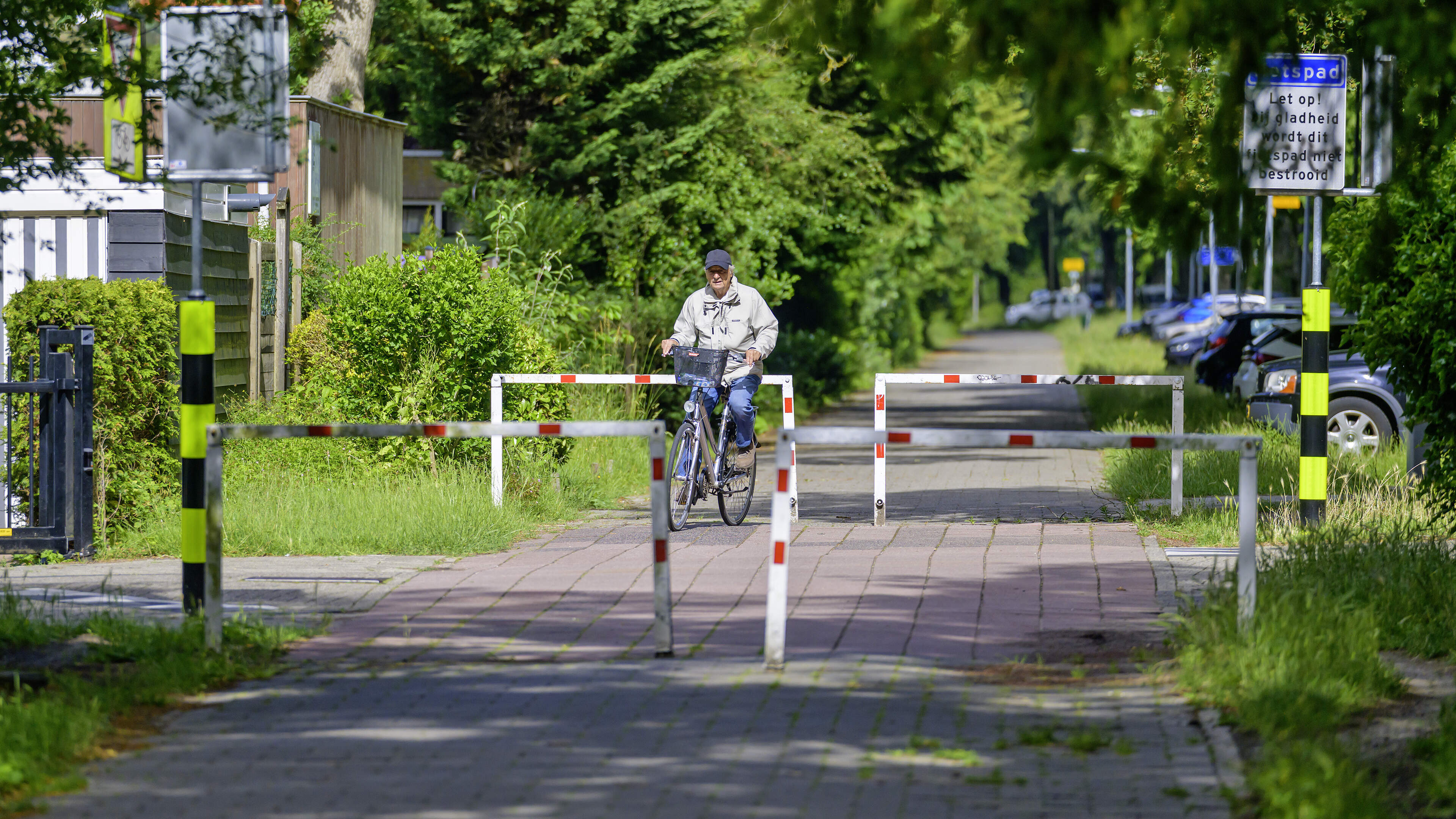 Bloemendaal politicians reluctant to renovate Oude Trambaan cycle path: ‘Spending millions for twenty busy beach days a year’