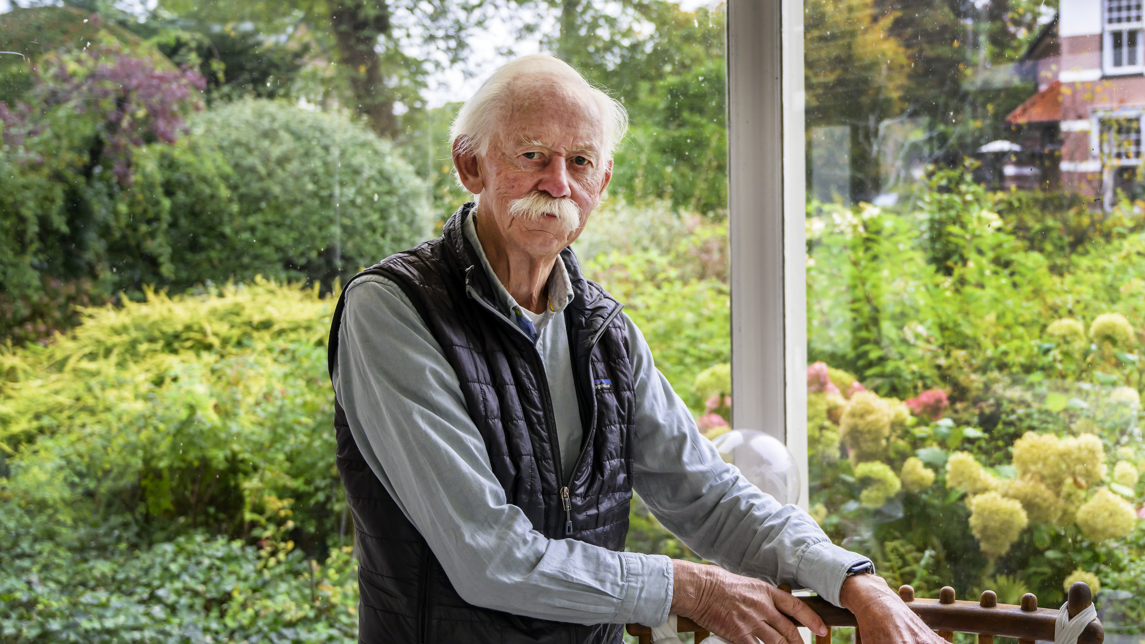 Kwieke tachtiger Hein Struben doet intrede in gemeenteraad Bloemendaal. ‘We doen niet aan leeftijdsd