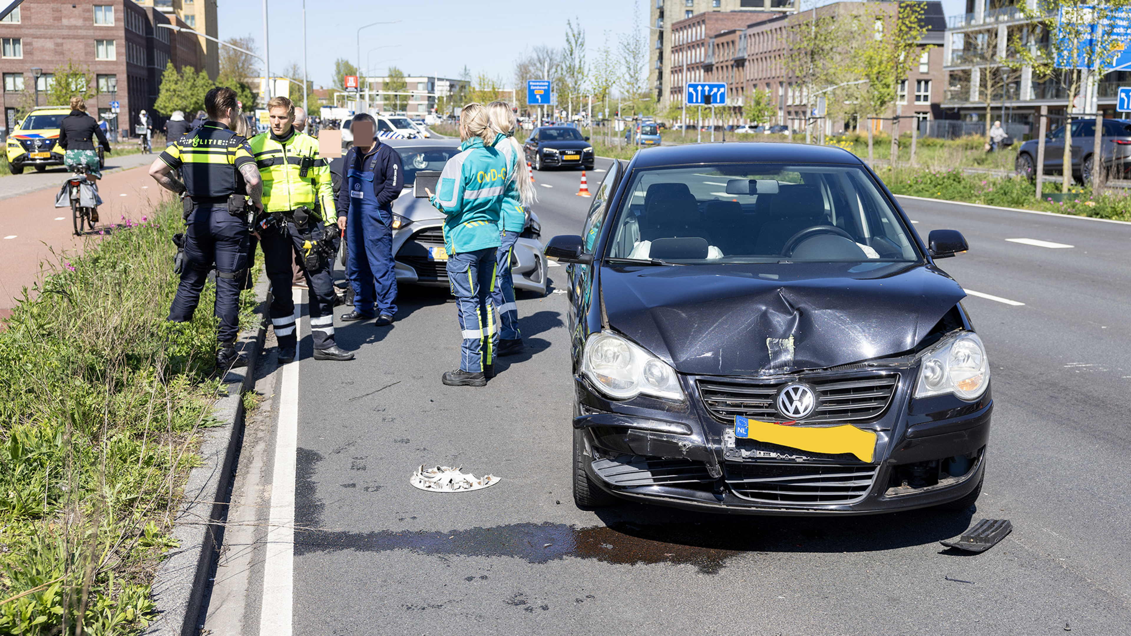 Significant damage in accident involving ambulance and two cars in Haarlem