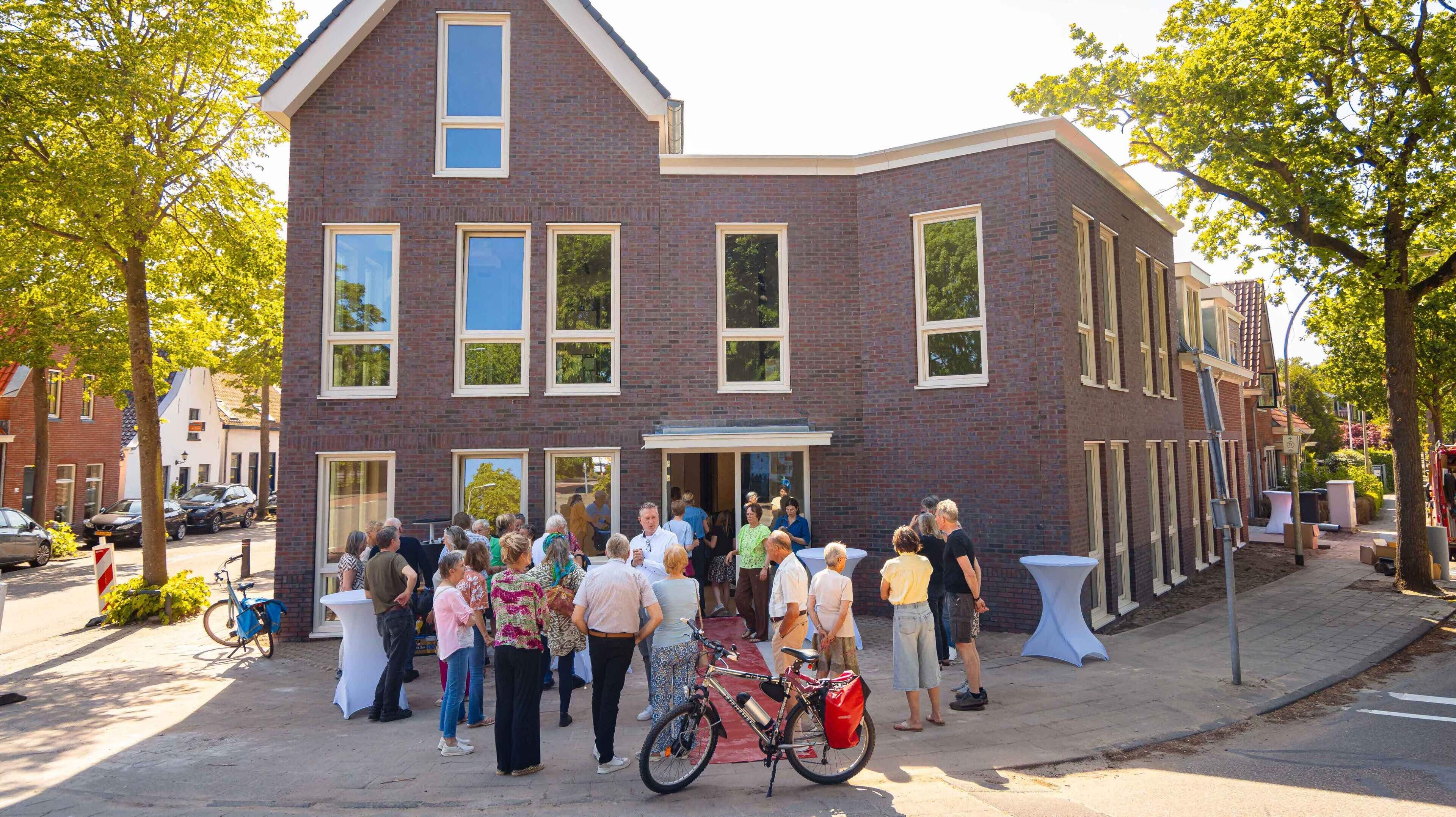 Packed house at completion of Heemstede community center and flexible housing. First residents move in immediately.