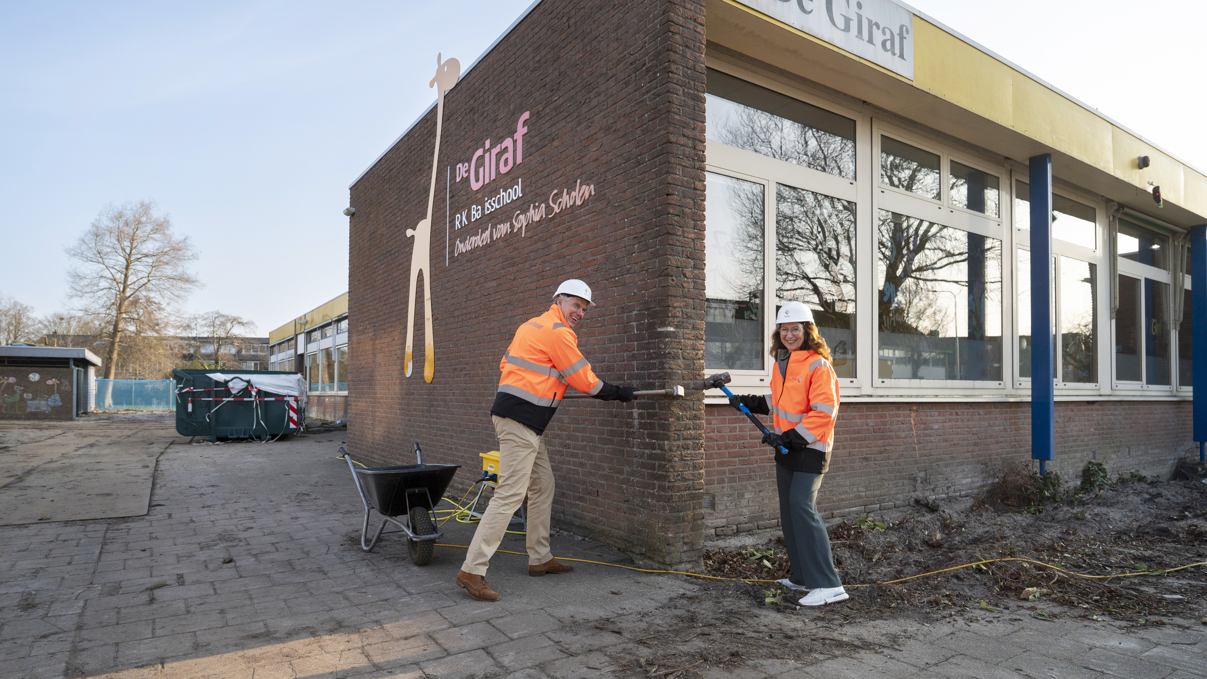 Demolition of worn-out Giraf in Hillegom begins, new one expected in summer 2028