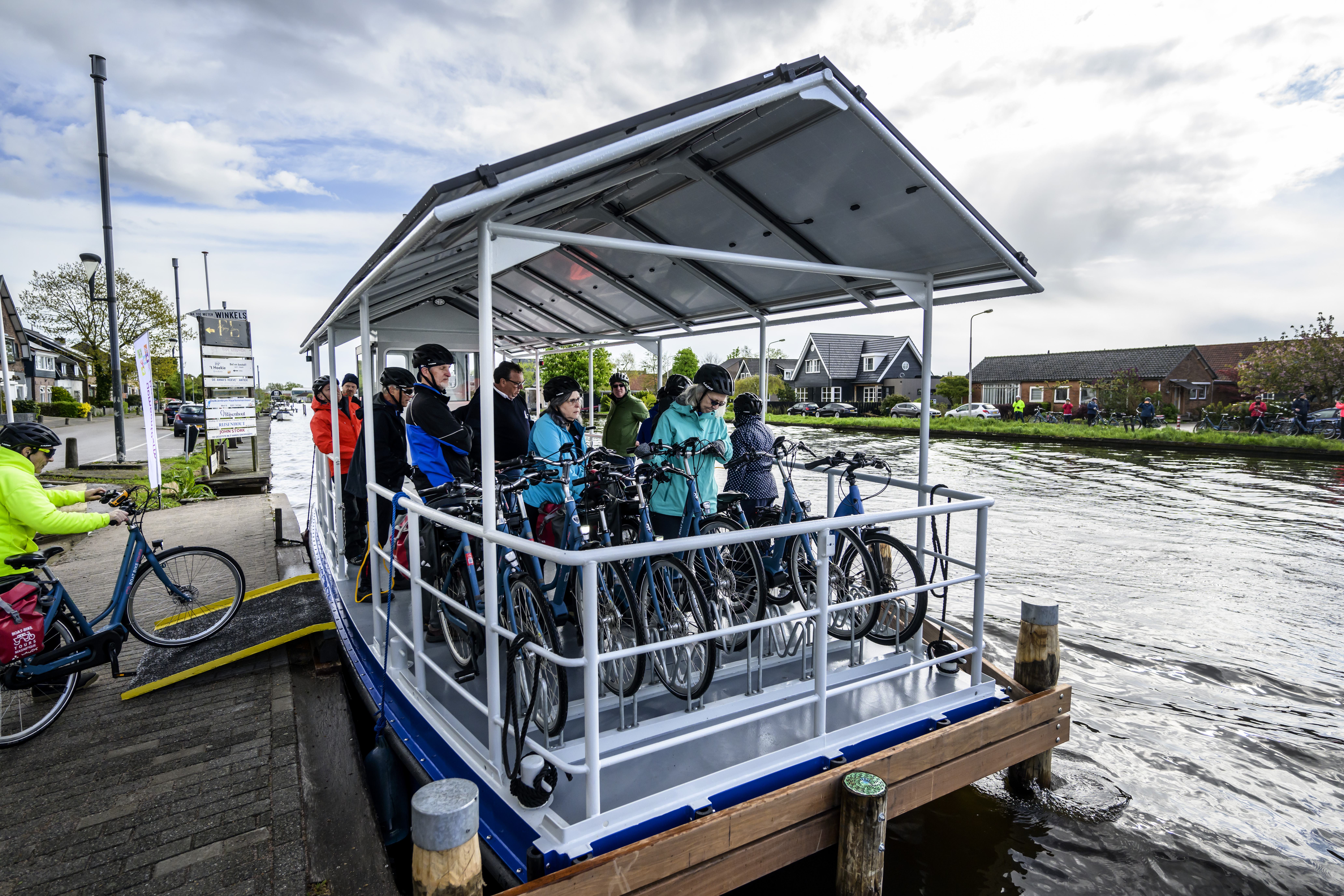 Nieuwe pont van Rijsenhout in gebruik genomen