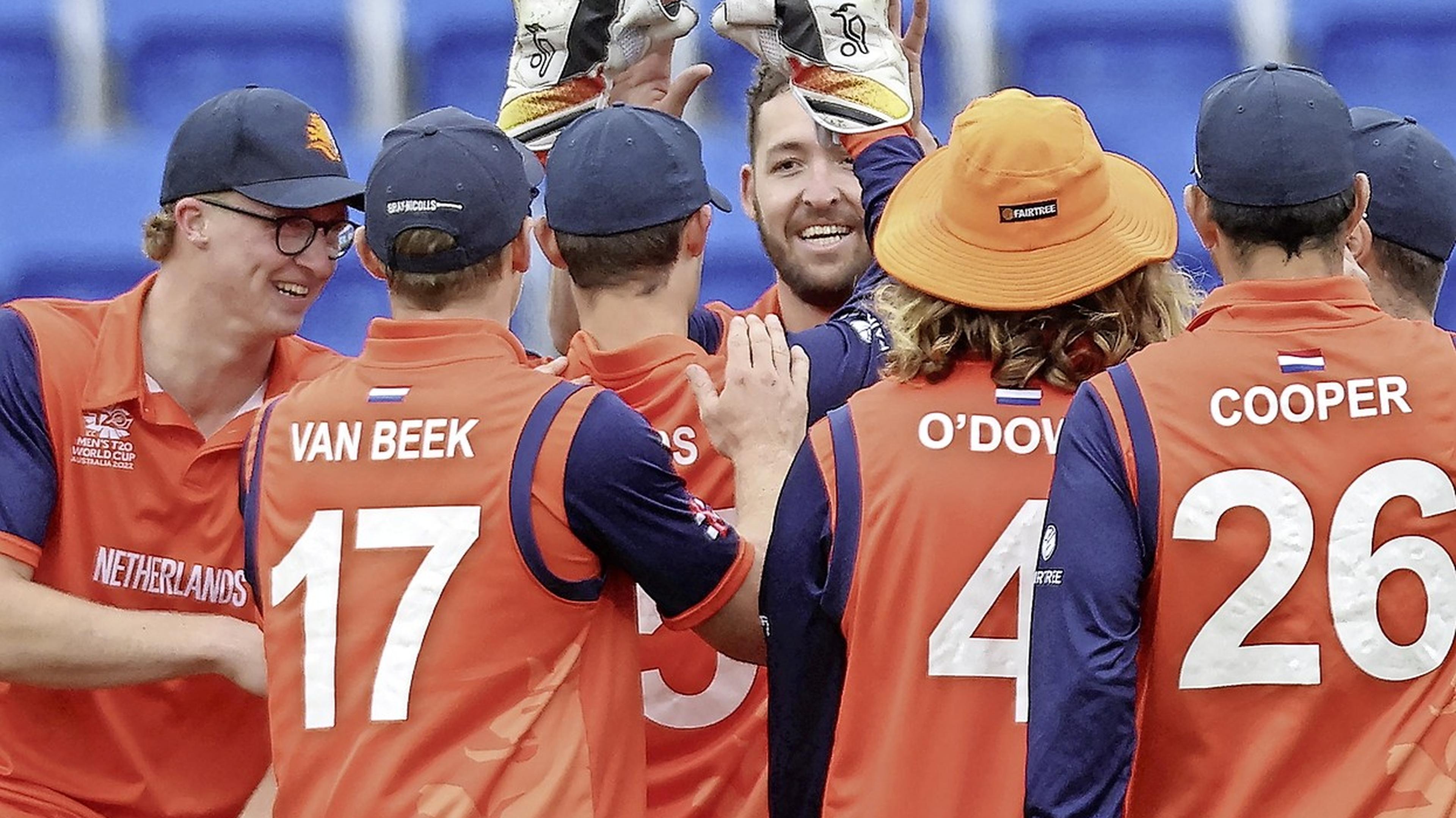Cricketprof Paul van Meekeren (32) keert terug in Nederland bij Rood en Wit uit Haarlem