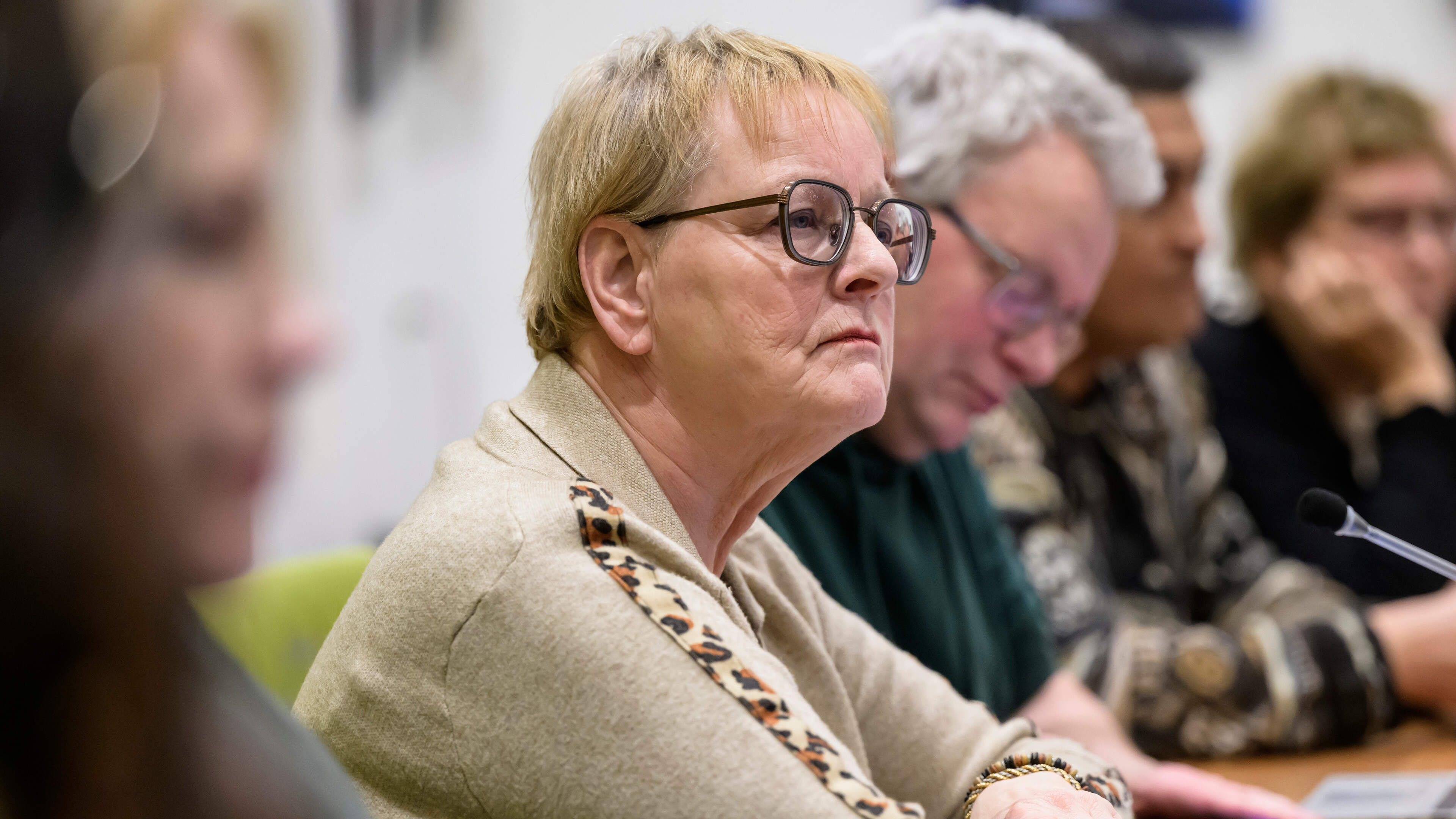 Councilor Post-Van Zon splits from Heemsteeds Burger Belang