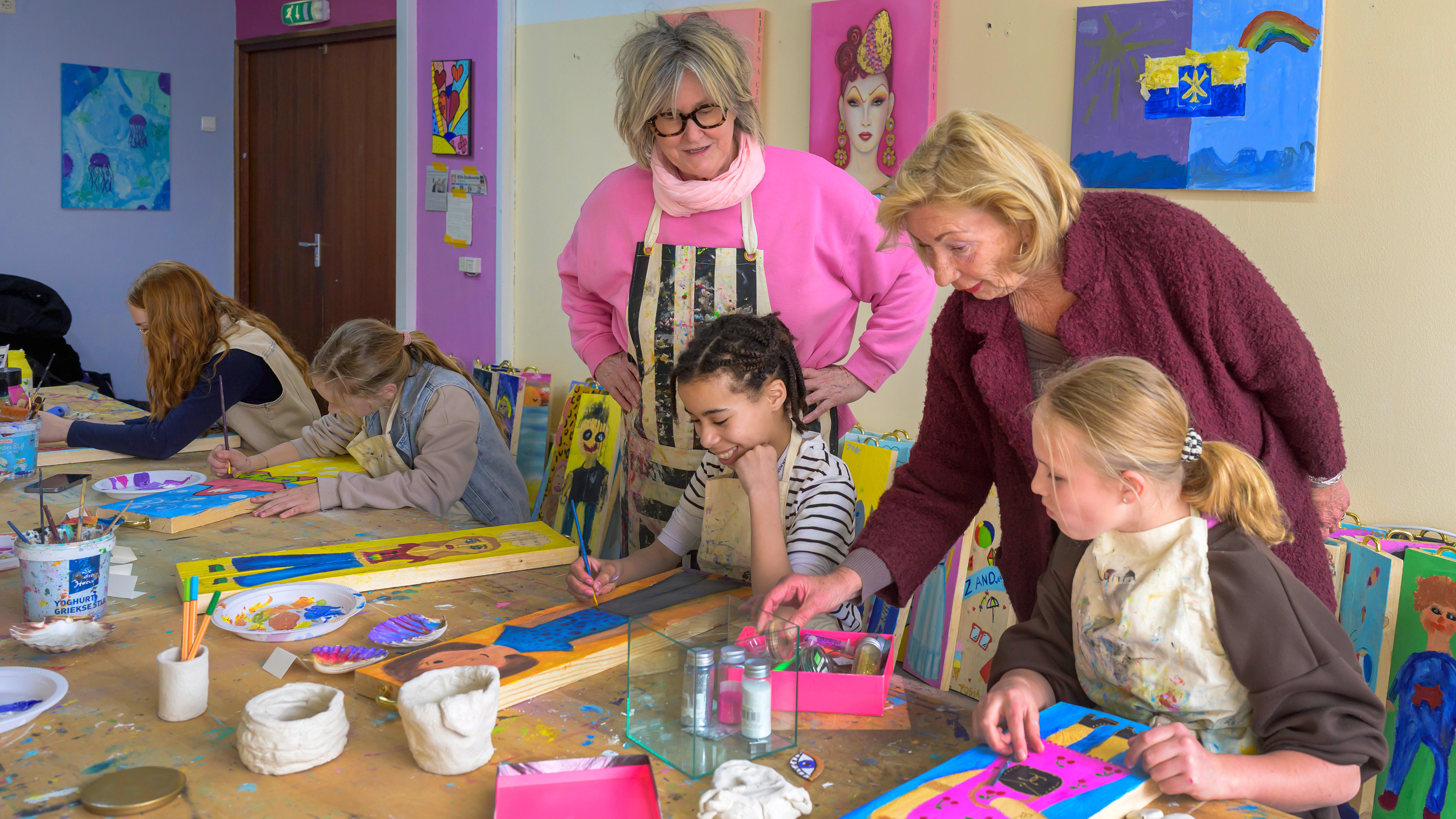 After 4,000 artworks, the Kinderkunstlijn comes to an end: ‘It’s been a wonderful 27 years’