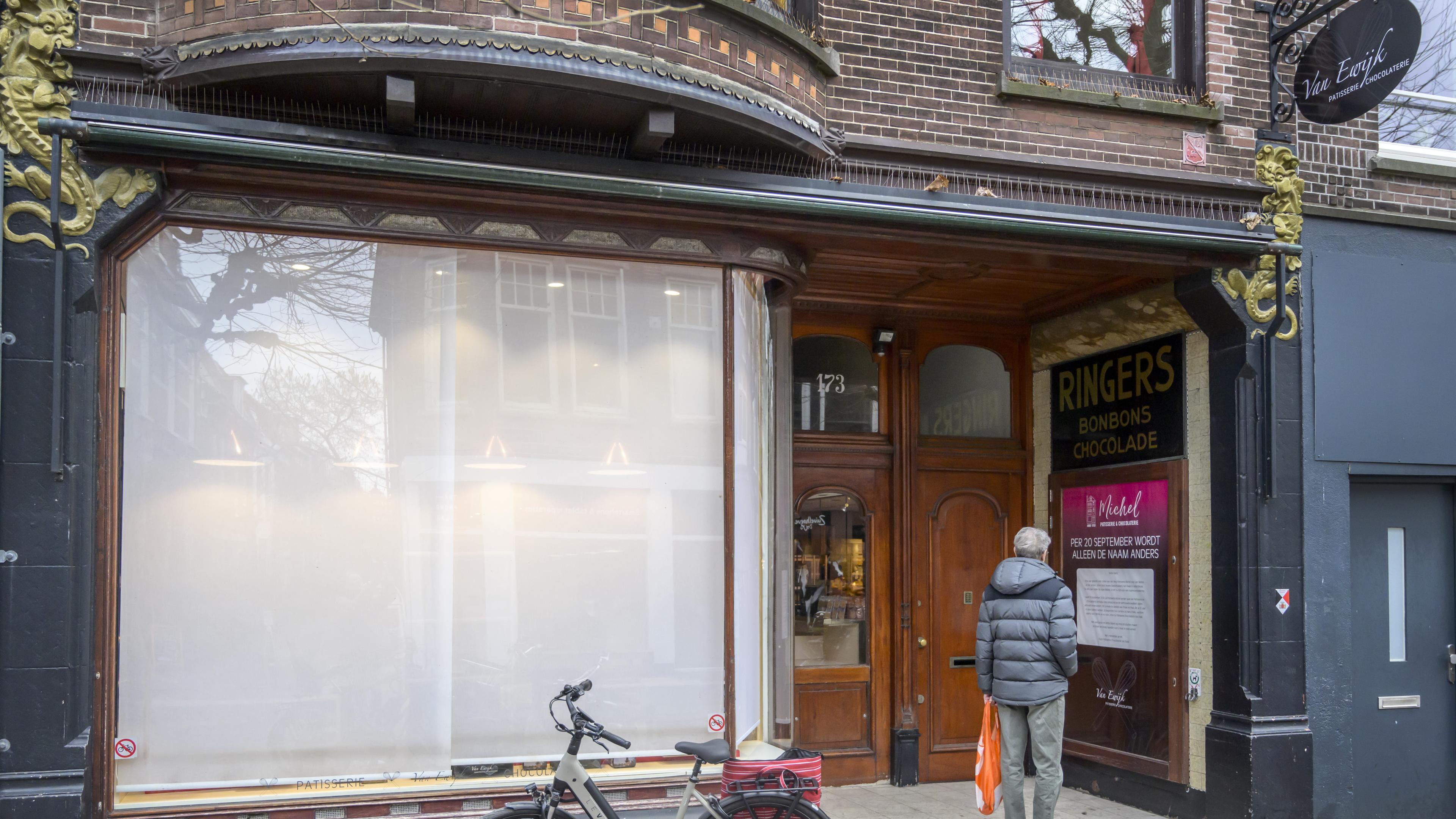Banketbakkerij van Ewijk - voorheen Michel - in Haarlemse binnenstad voorgoed gesloten, winkel in Ve