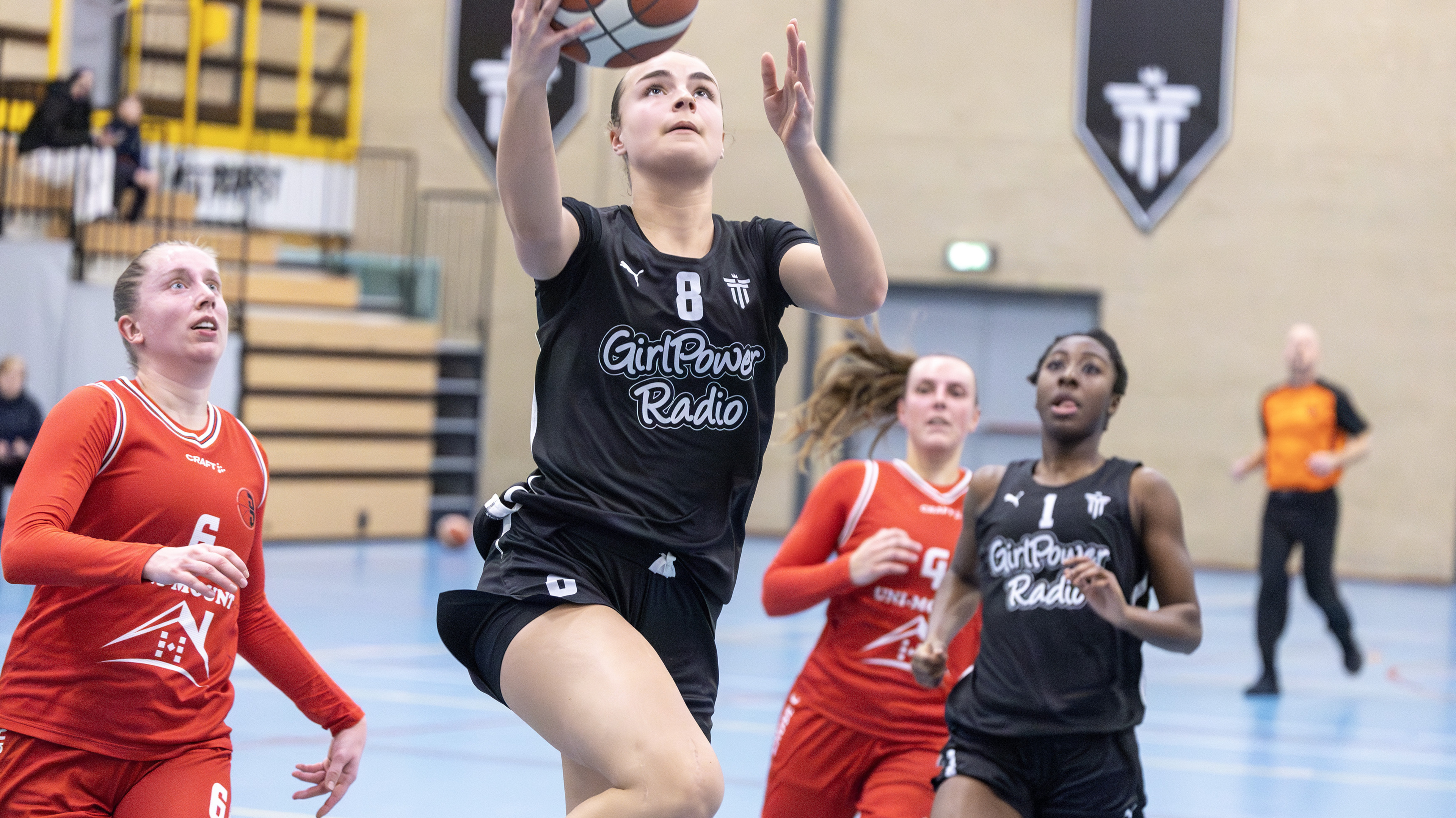 Haarlem basketballers Triple Threat pull off major upset for first win of the new year: ‘Glad we got this victory’