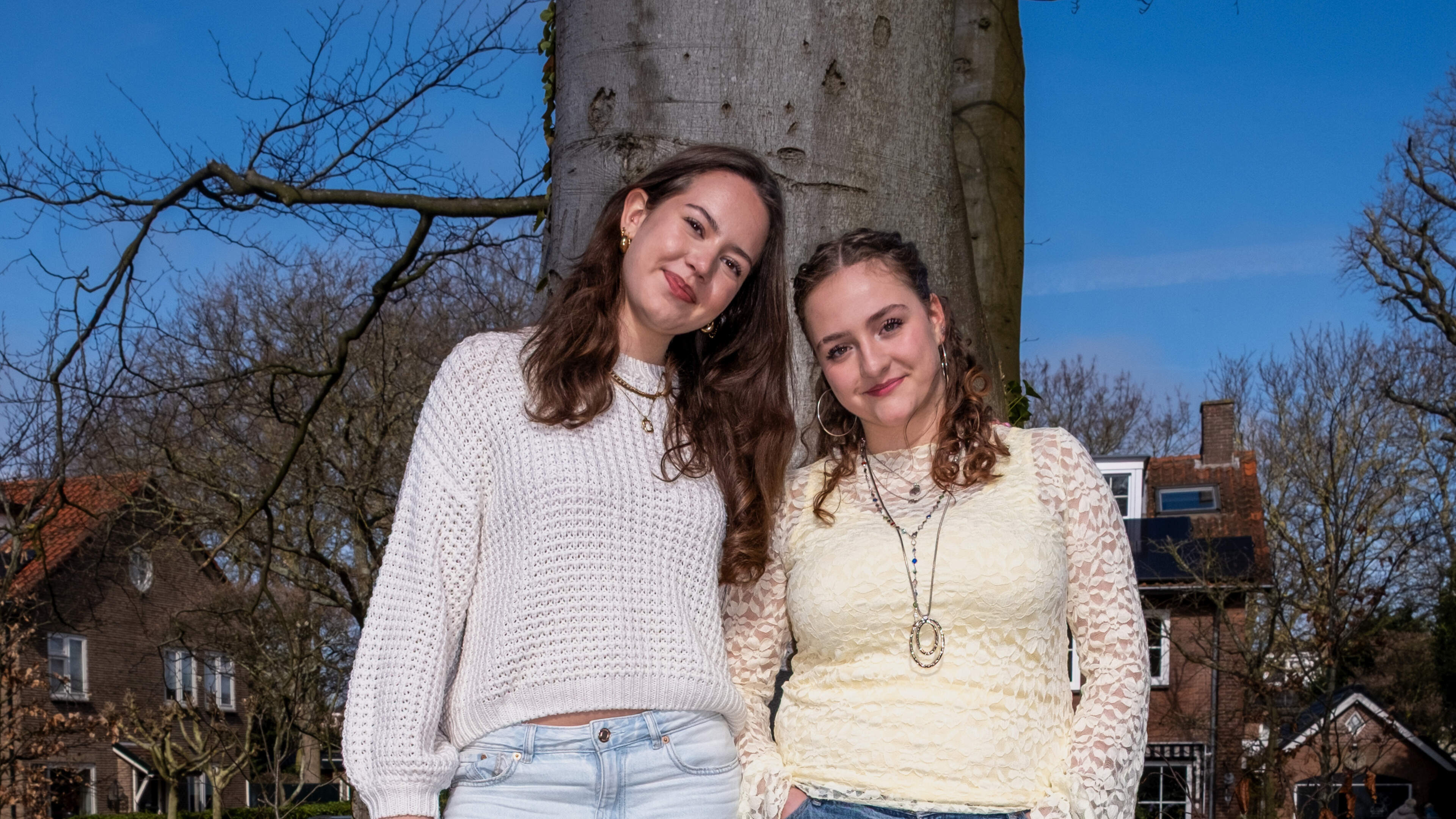 Rhona (17) and Evy (17) play basketball together at Akrides: 'The occasional glass of wine and some gossip and you'll get through it'