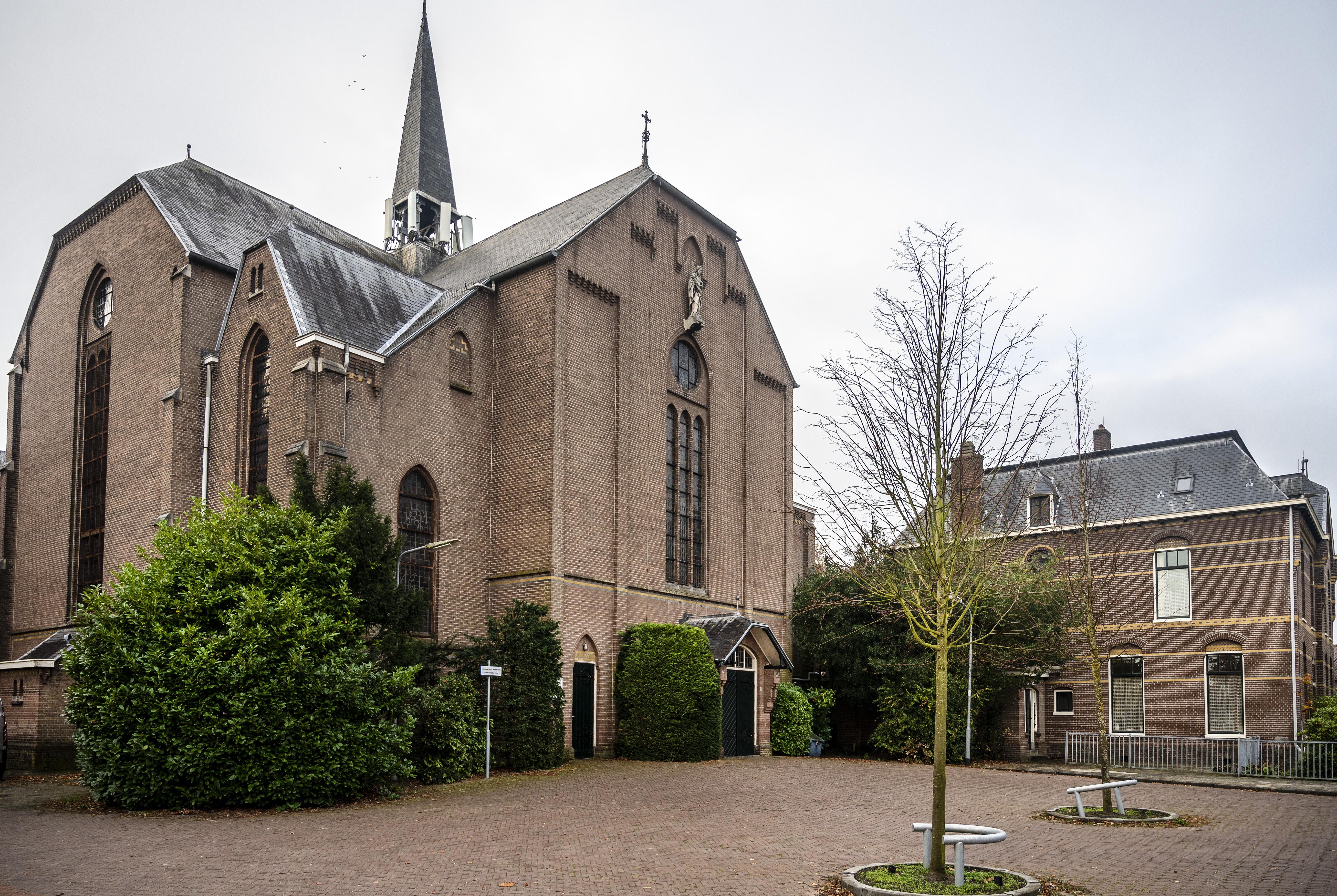 Sint Jozefkerk in Bennebroek gaat sluiten. ’We gaan zoeken naar een herbestemming voor het imposante