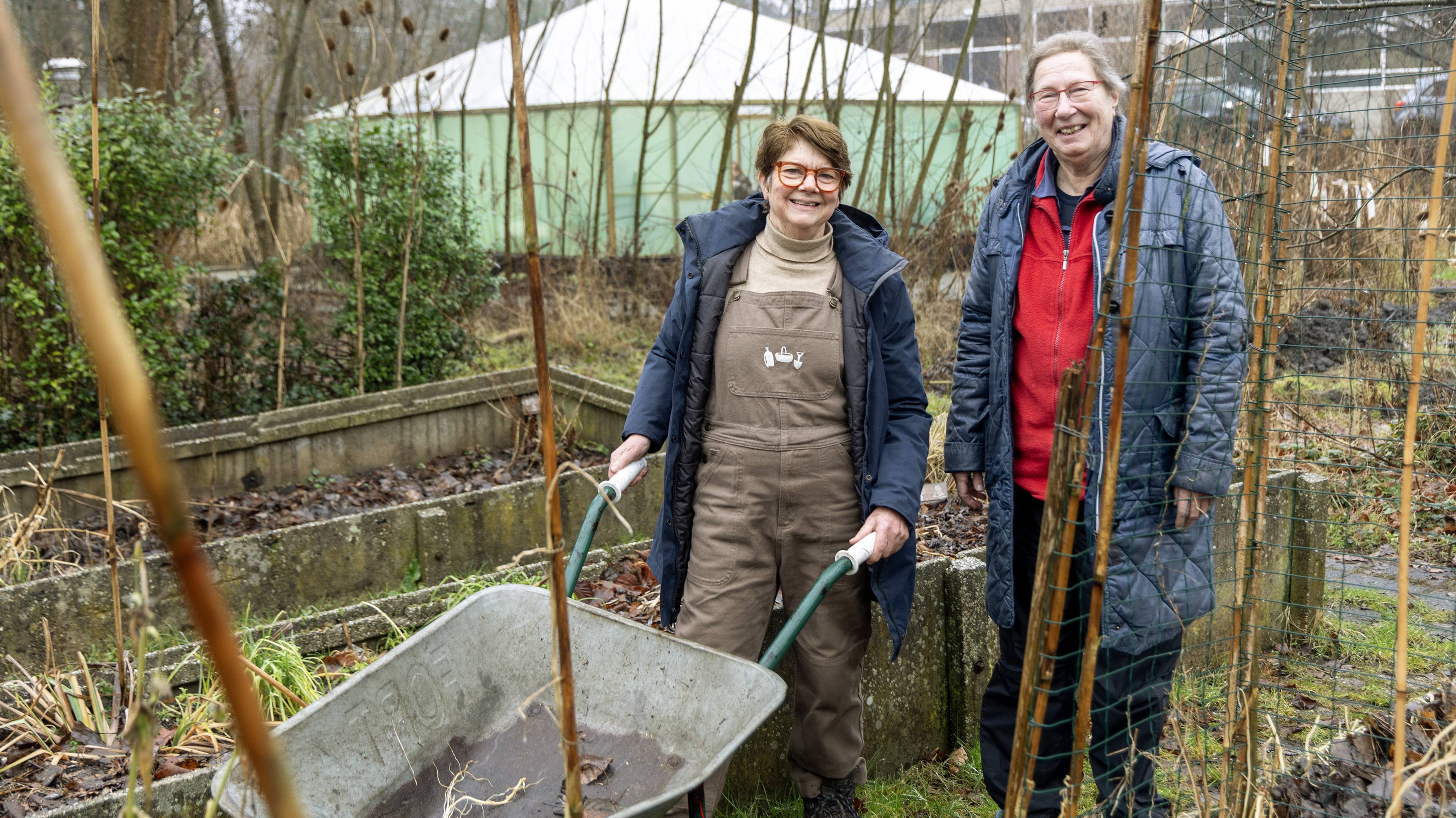Dumping a thick layer of sand on permaculture garden near Korte Verspronckweg? 'Absurd plan. That means the end'