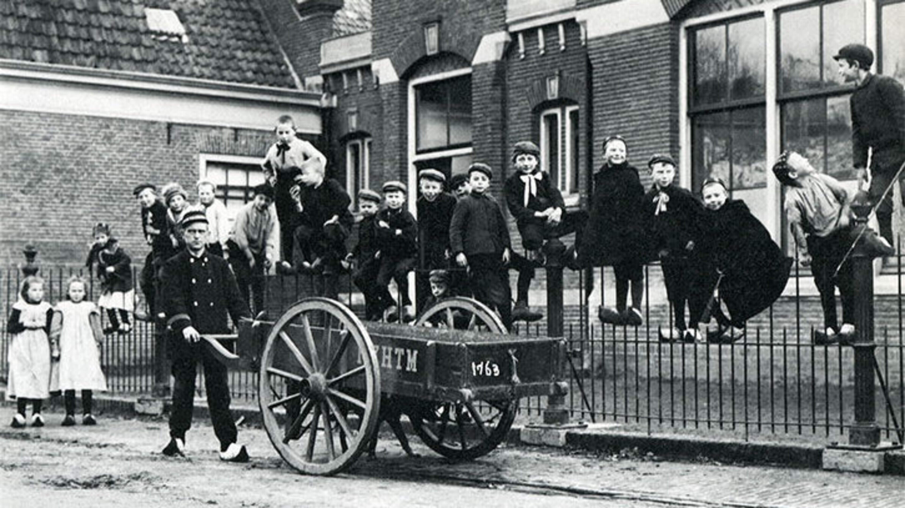 Pomphuis opens doors for school memories of Heemstede and Bennebroek