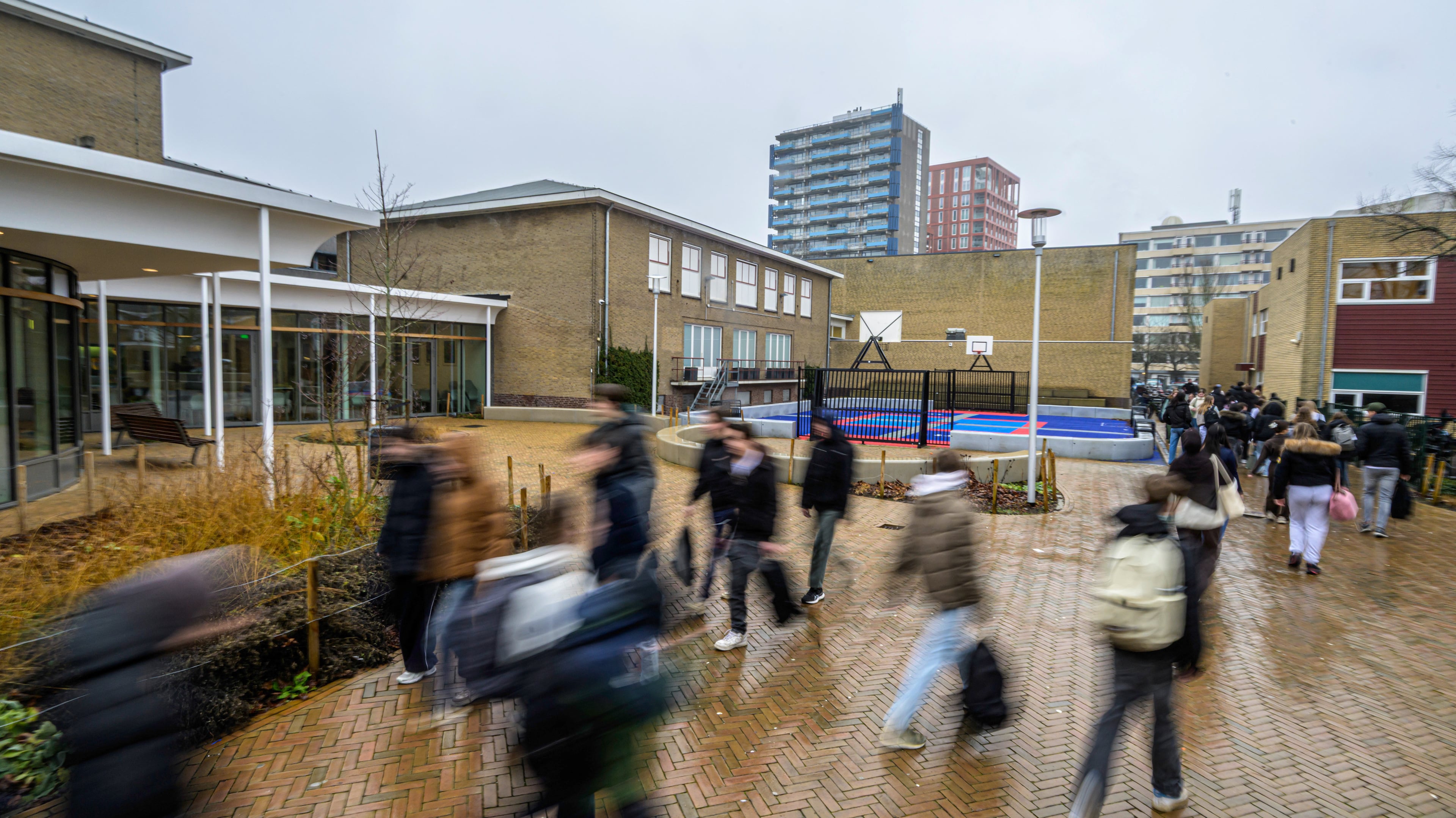 Another crisis of confidence at Coornhert Lyceum: deputy principal suspended by Dunamare: 'I'm no longer allowed in the school, as if I'm some criminal'