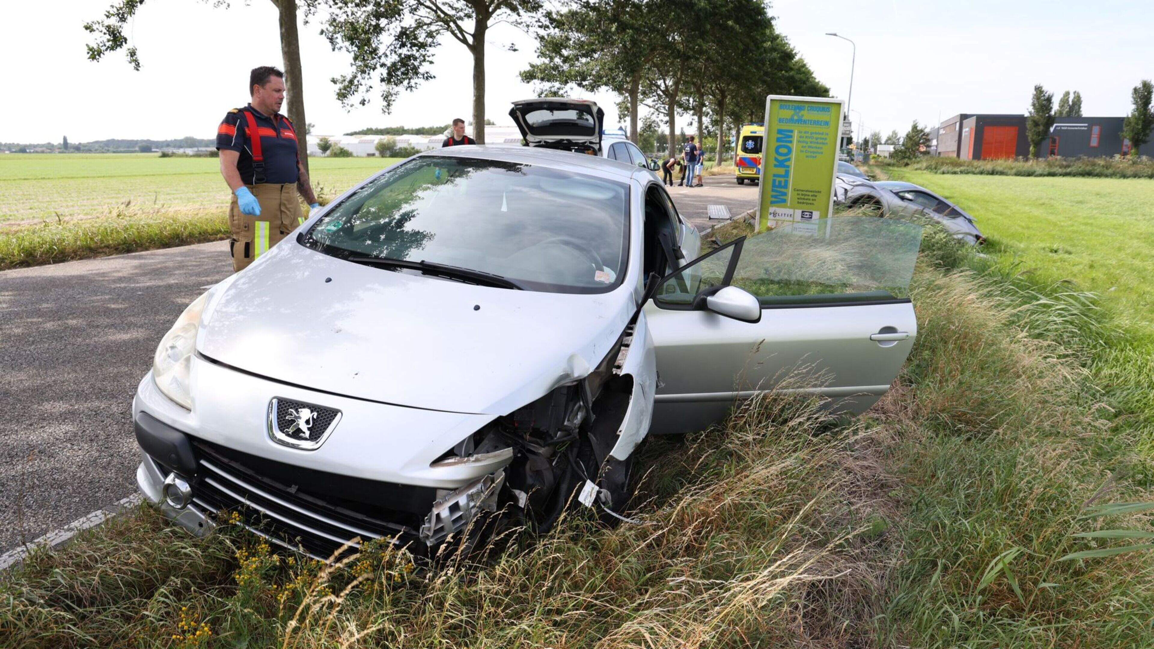 Meerdere auto’s in de kreukels bij ongeval in Cruquius