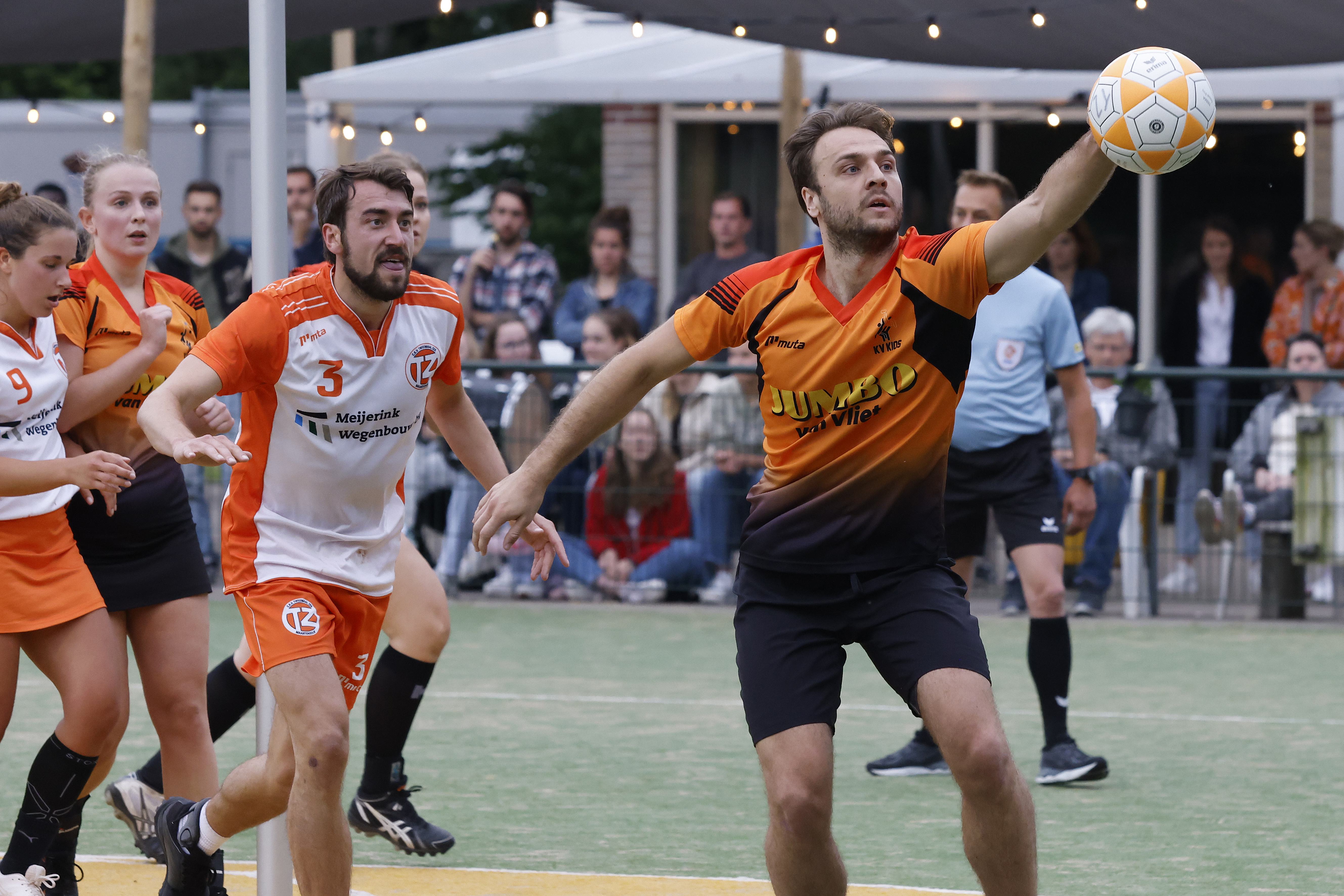 voor-het-eerst-in-zeventig-jaar-gaat-kios-in-de-hoofdklasse-korfballen