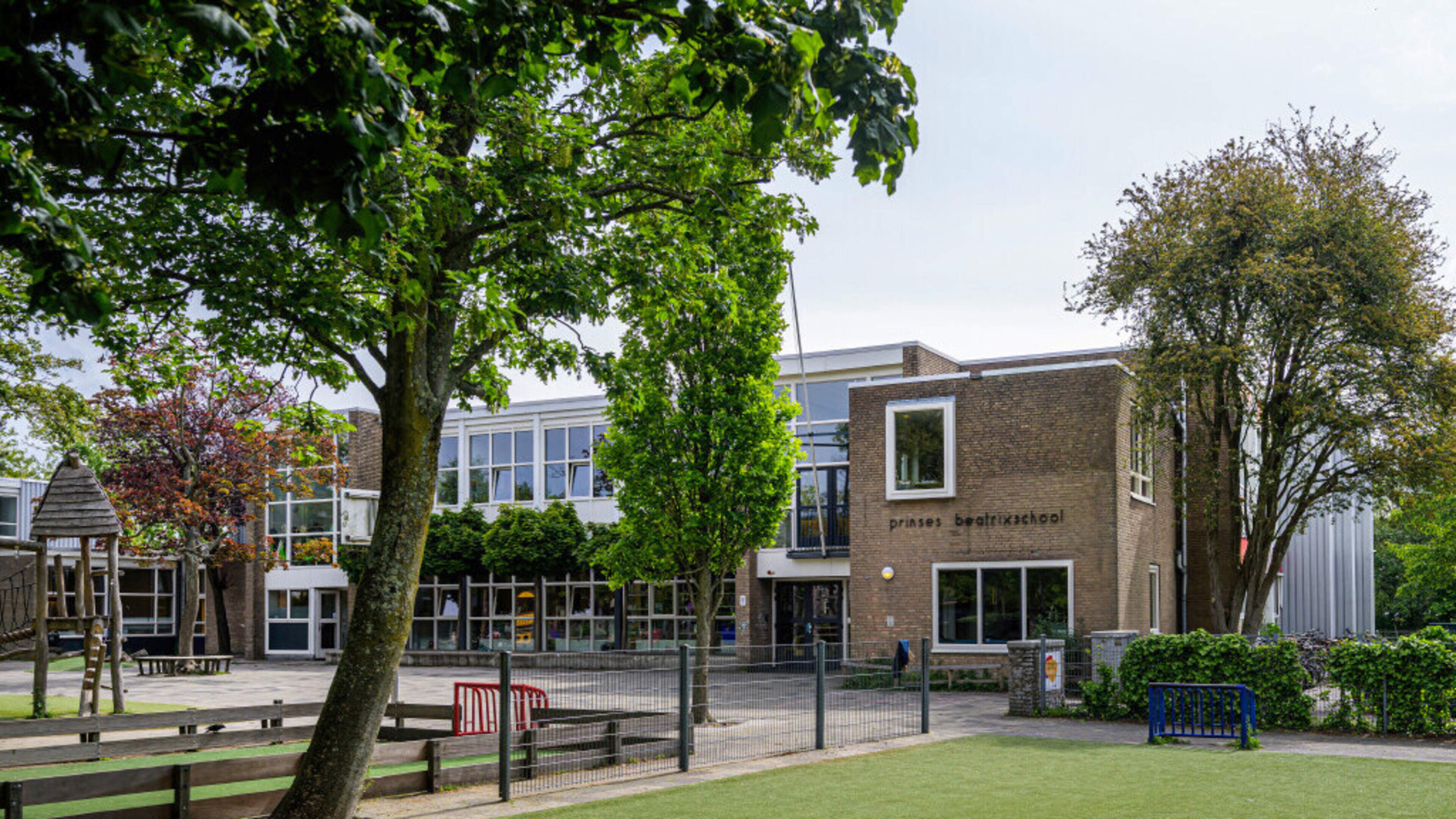 New Princess Beatrix School building in Heemstede significantly more expensive due to rising construction costs, more students, and more expensive materials