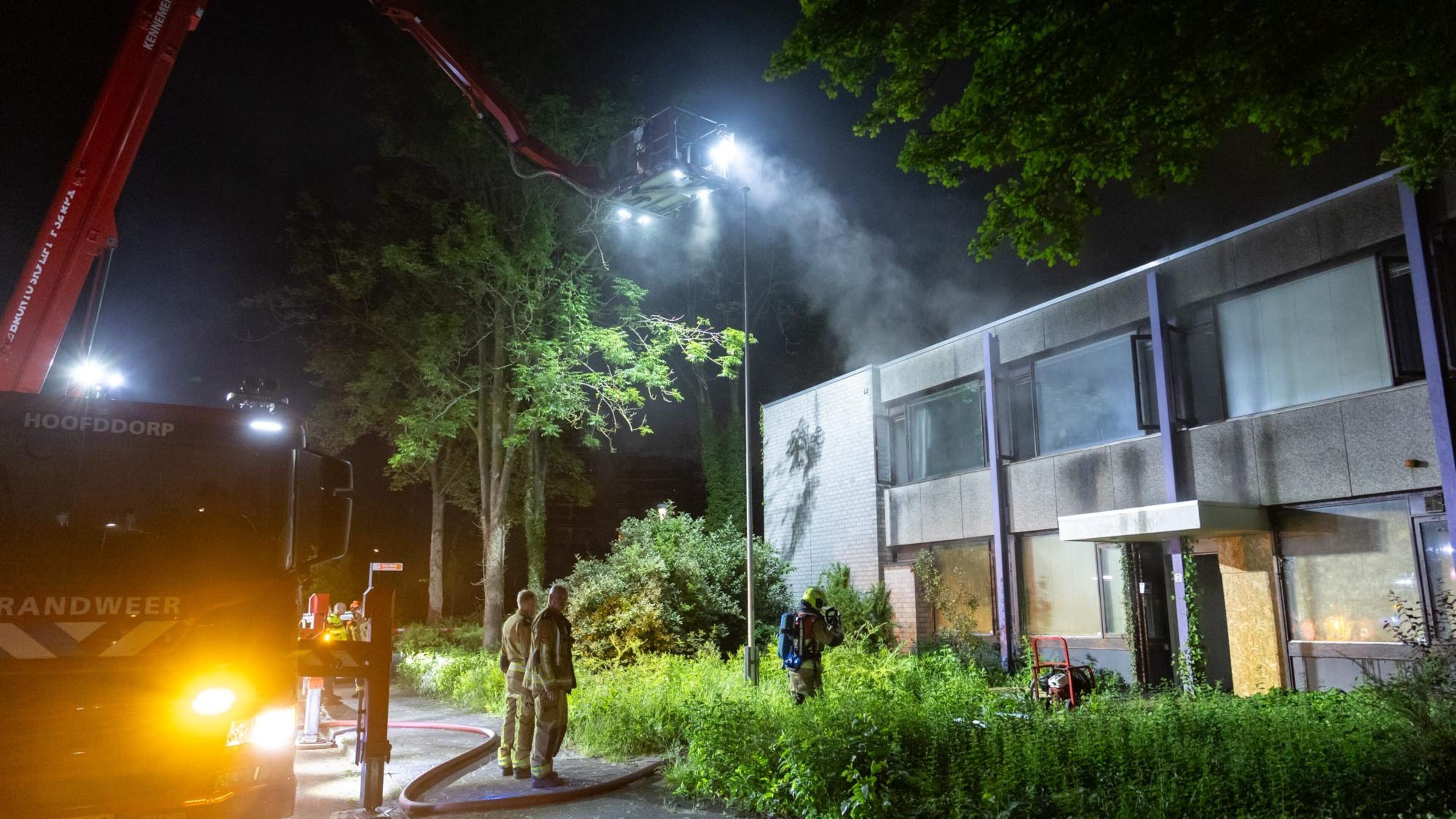 Heavy smoke at vacant building fire in Hoofddorp, person arrested