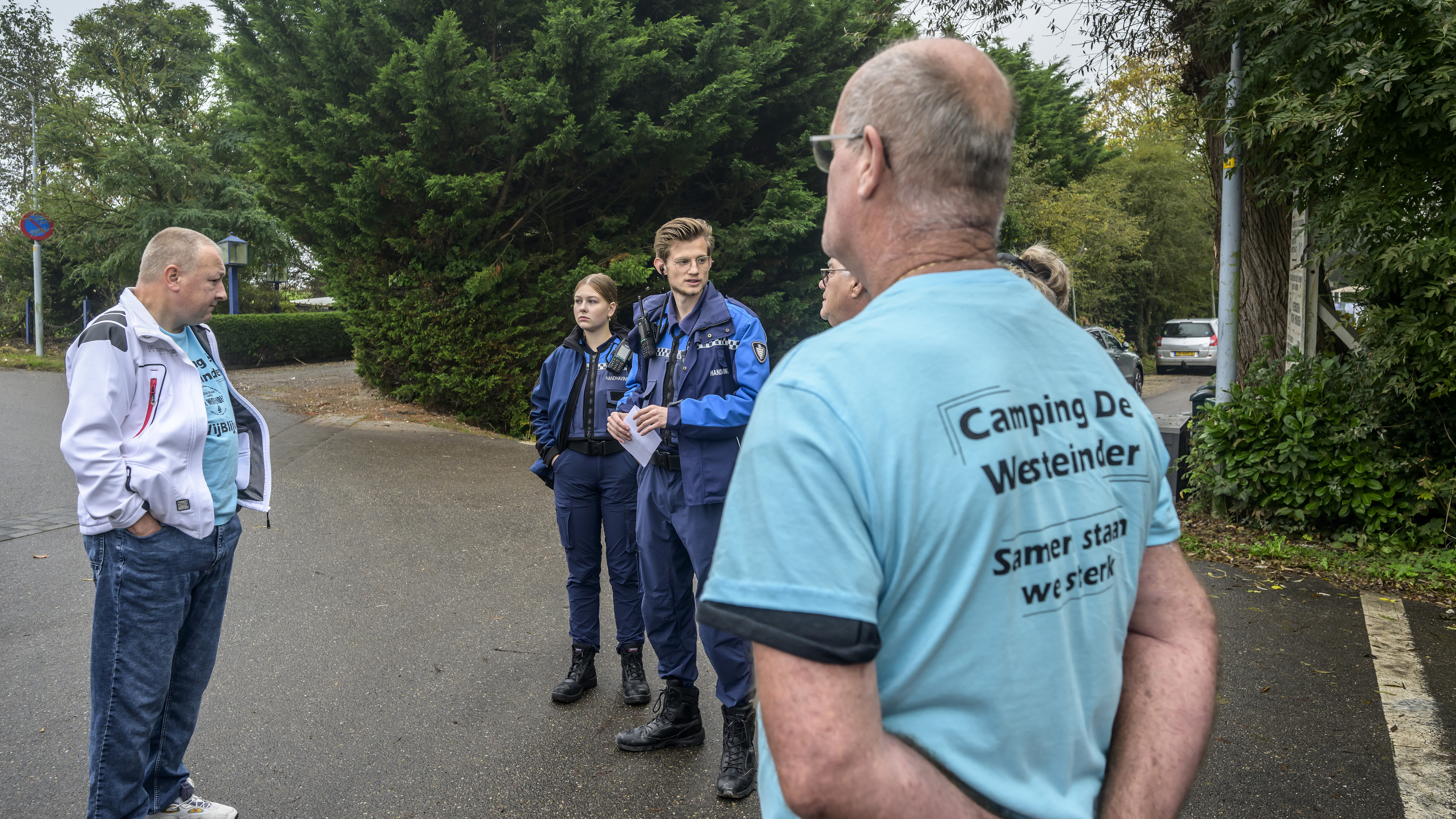 Campingbewoners De Westeinder folderen met de moed der wanhoop voor hun huisje. ‘Zo leuk is het niet
