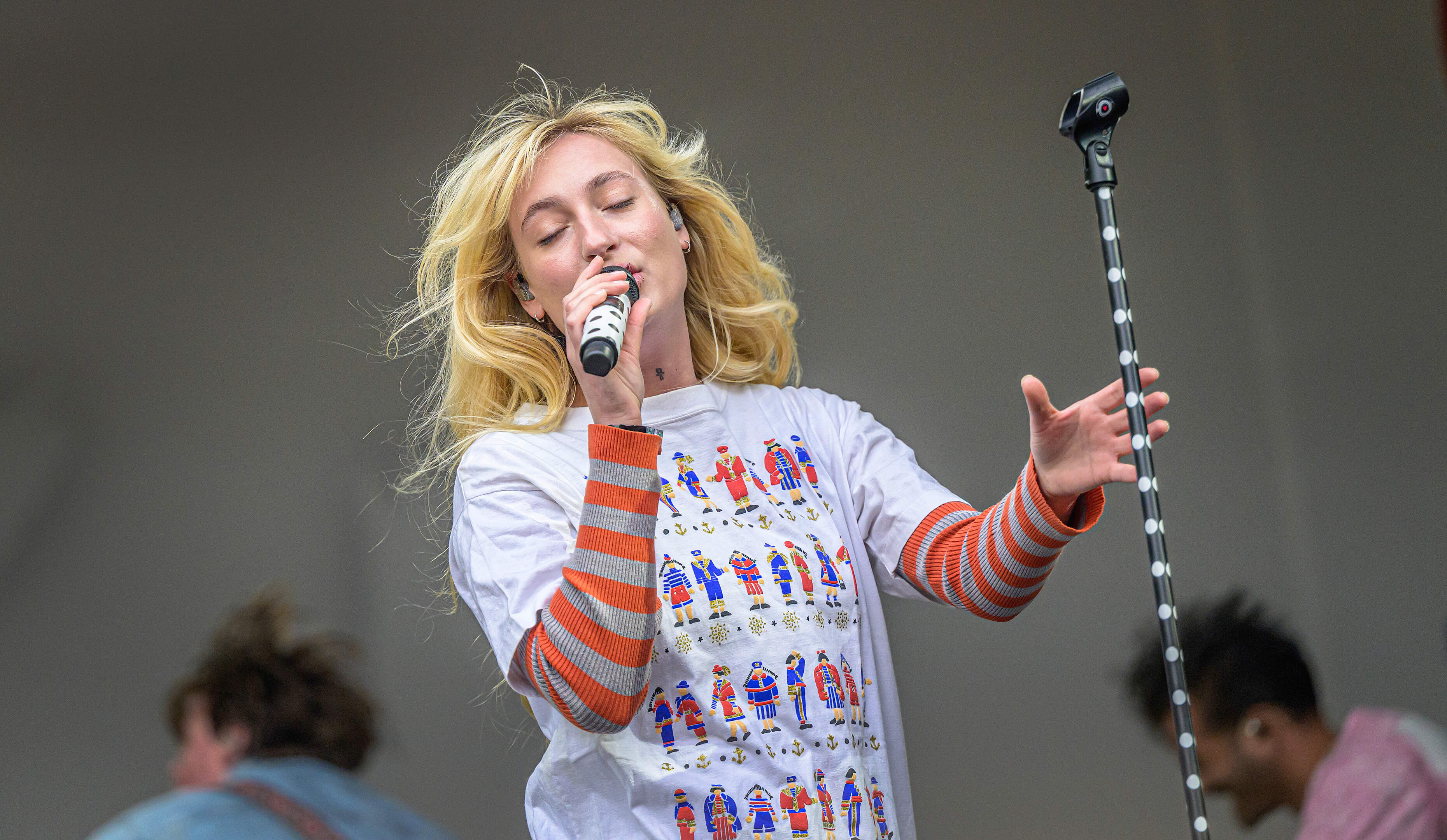 Bevrijdingspop sometimes unforgettable. Singing along with the Bankzitters or Hannah Mae