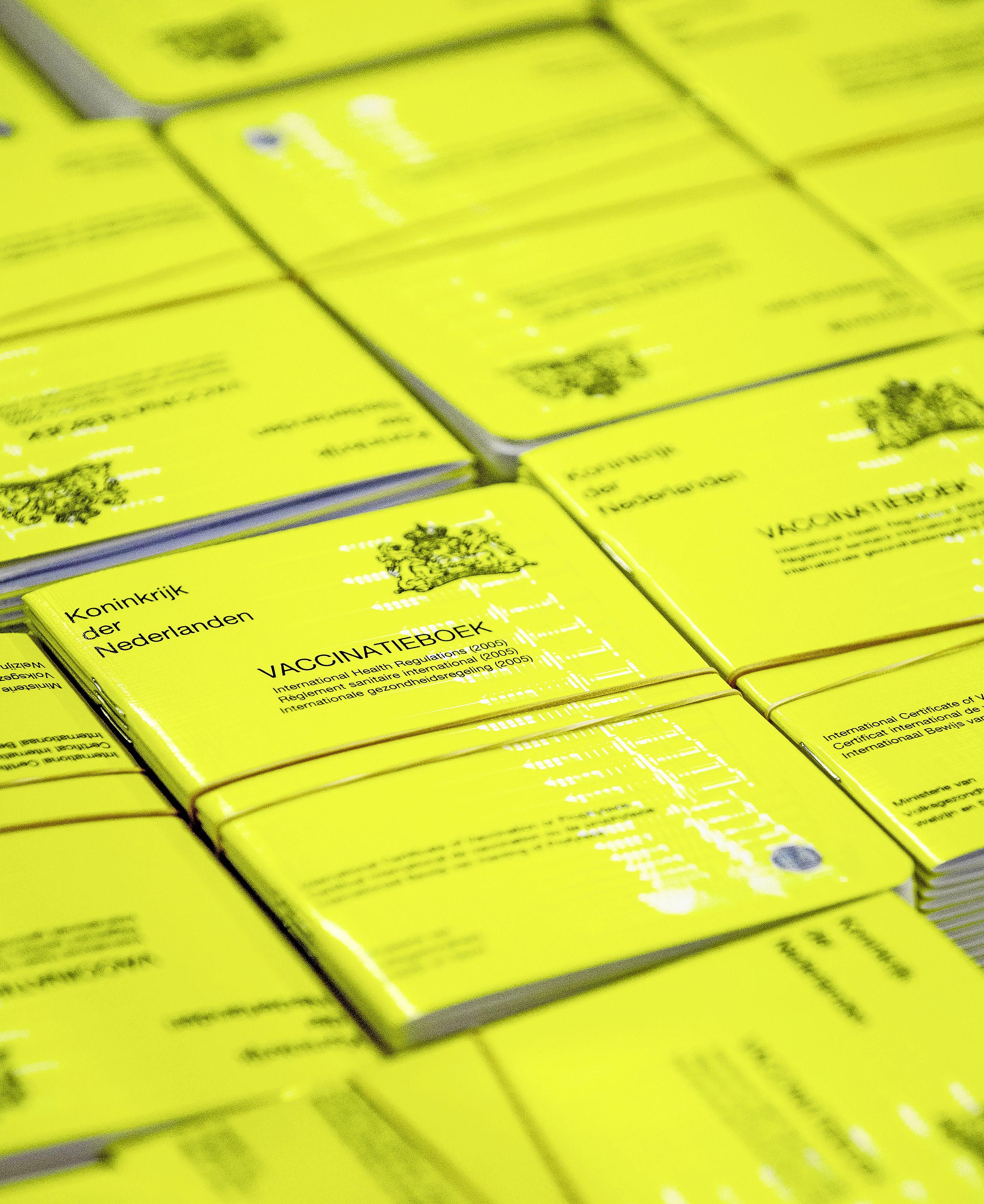 Hier stempelt GGD Kennemerland deze week het vaccinatiebewijs in het