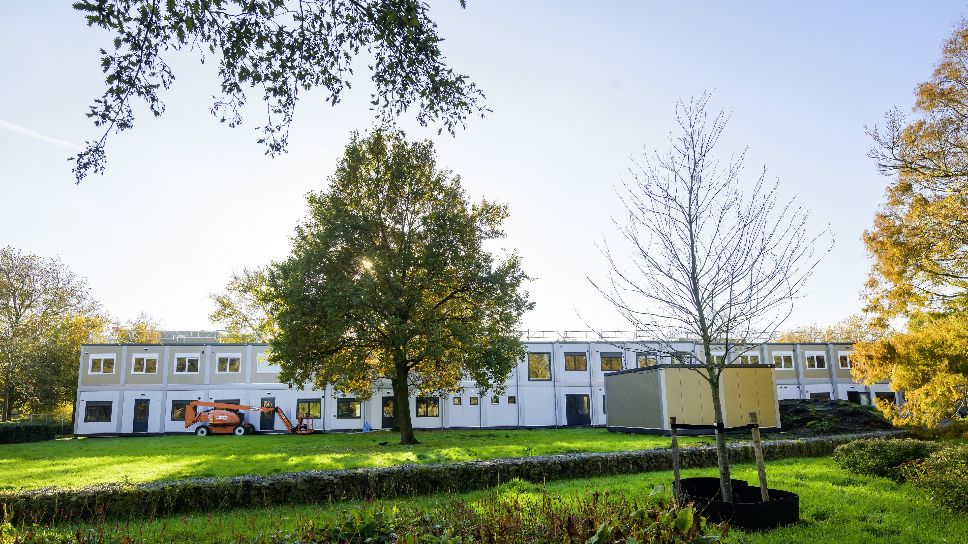 Hillegom quickly assesses situation at De Giraf emergency shelter