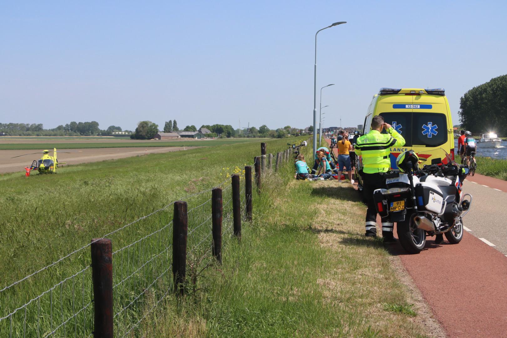 Traumahelikopter ingezet voor gewonde fietser in Abbenes