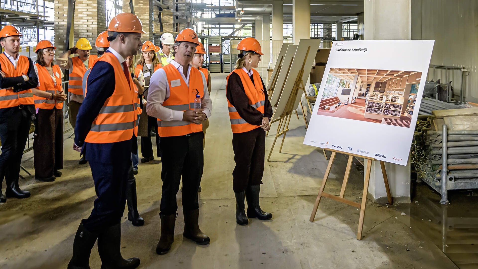 minister-boekholt-in-haarlem-om-bouwversnelling-schalkwijk-te-promoten