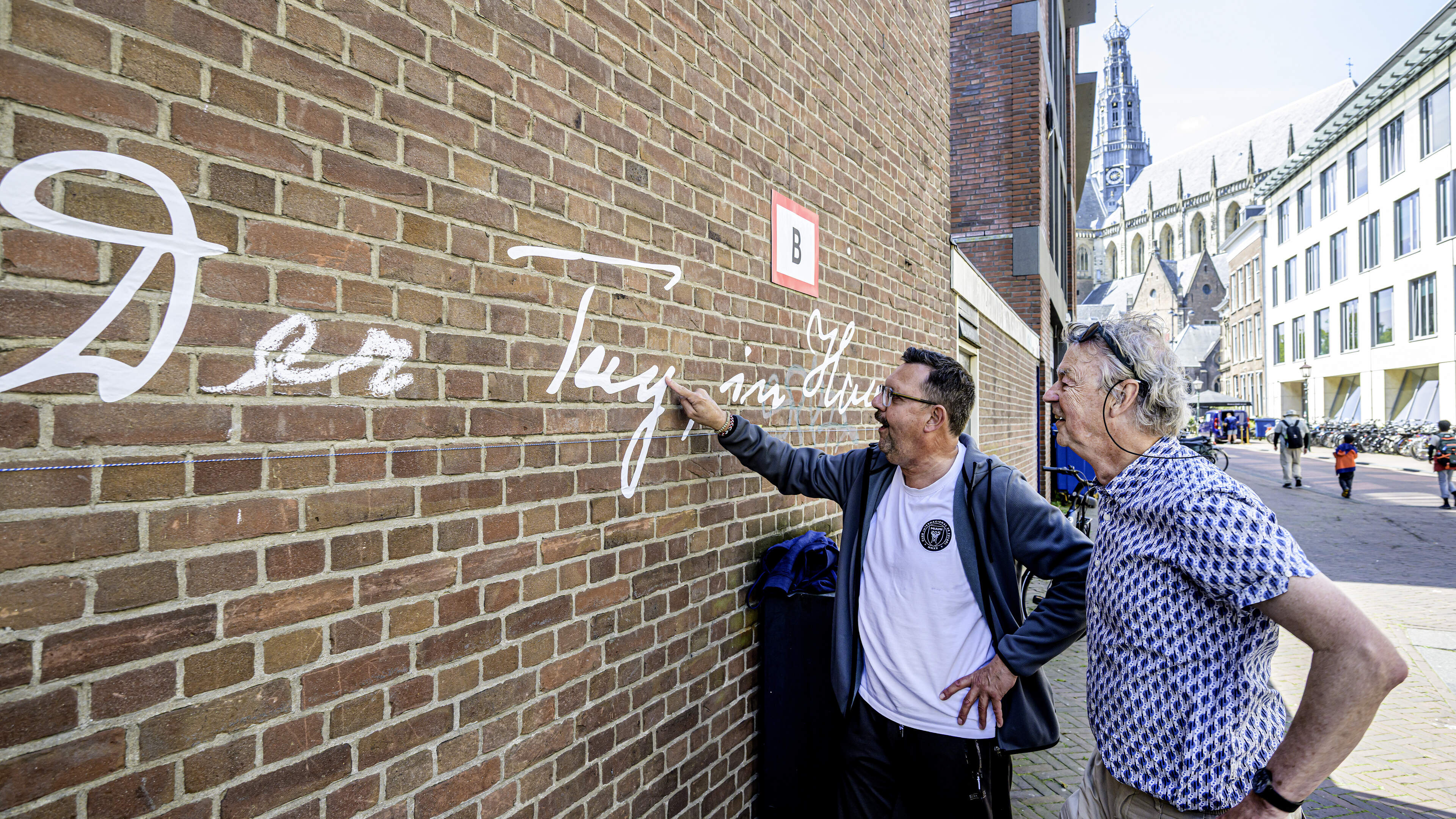 Albert Einstein’s handwriting on Damstraat wall opposite Pieter Teyler’s House: ‘The day I spent with you in Haarlem is one of the most beautiful of my life’