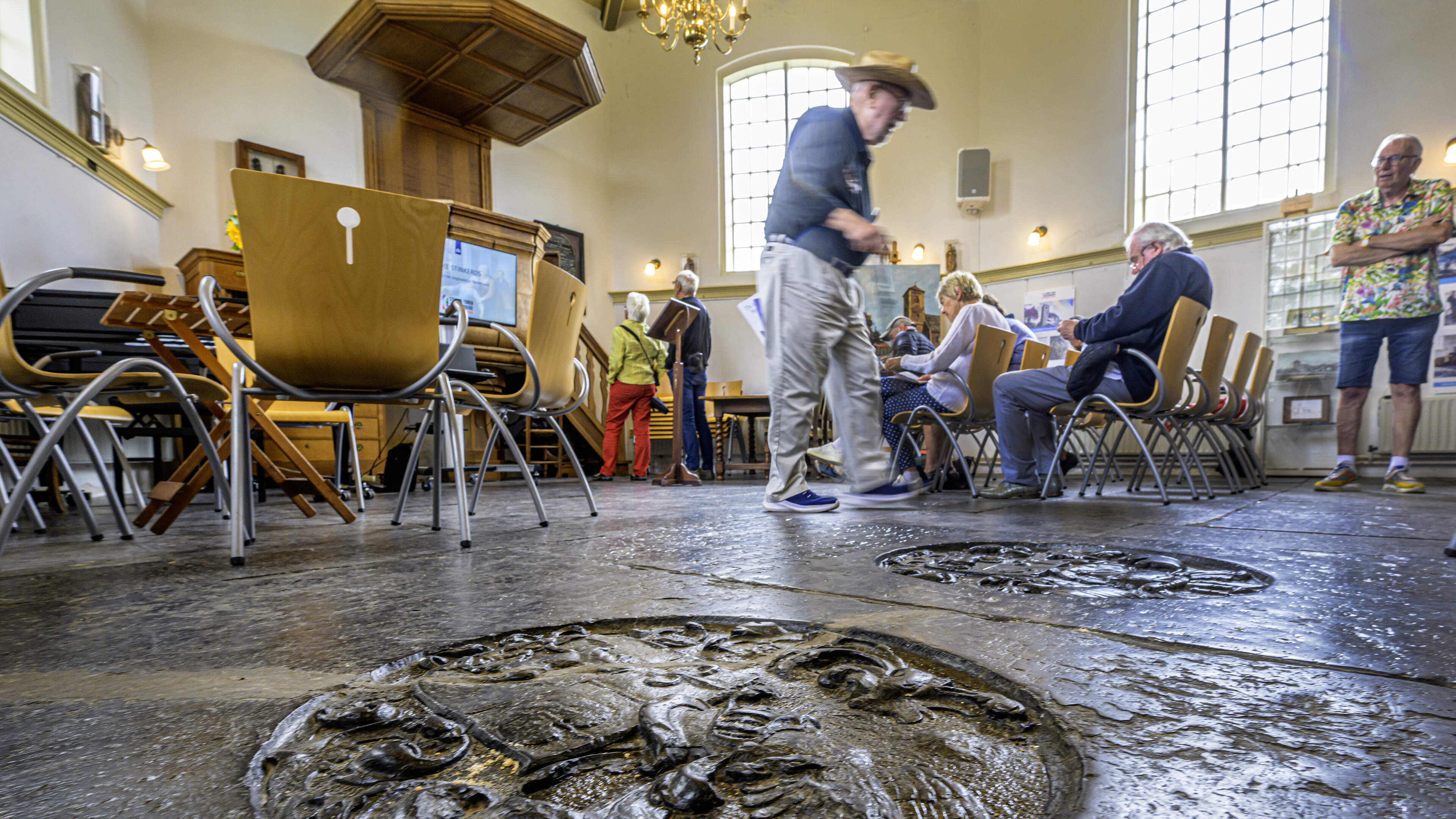 'Stinking Rich' exhibition in Spaarnwoude: bodies smelled, but money didn't