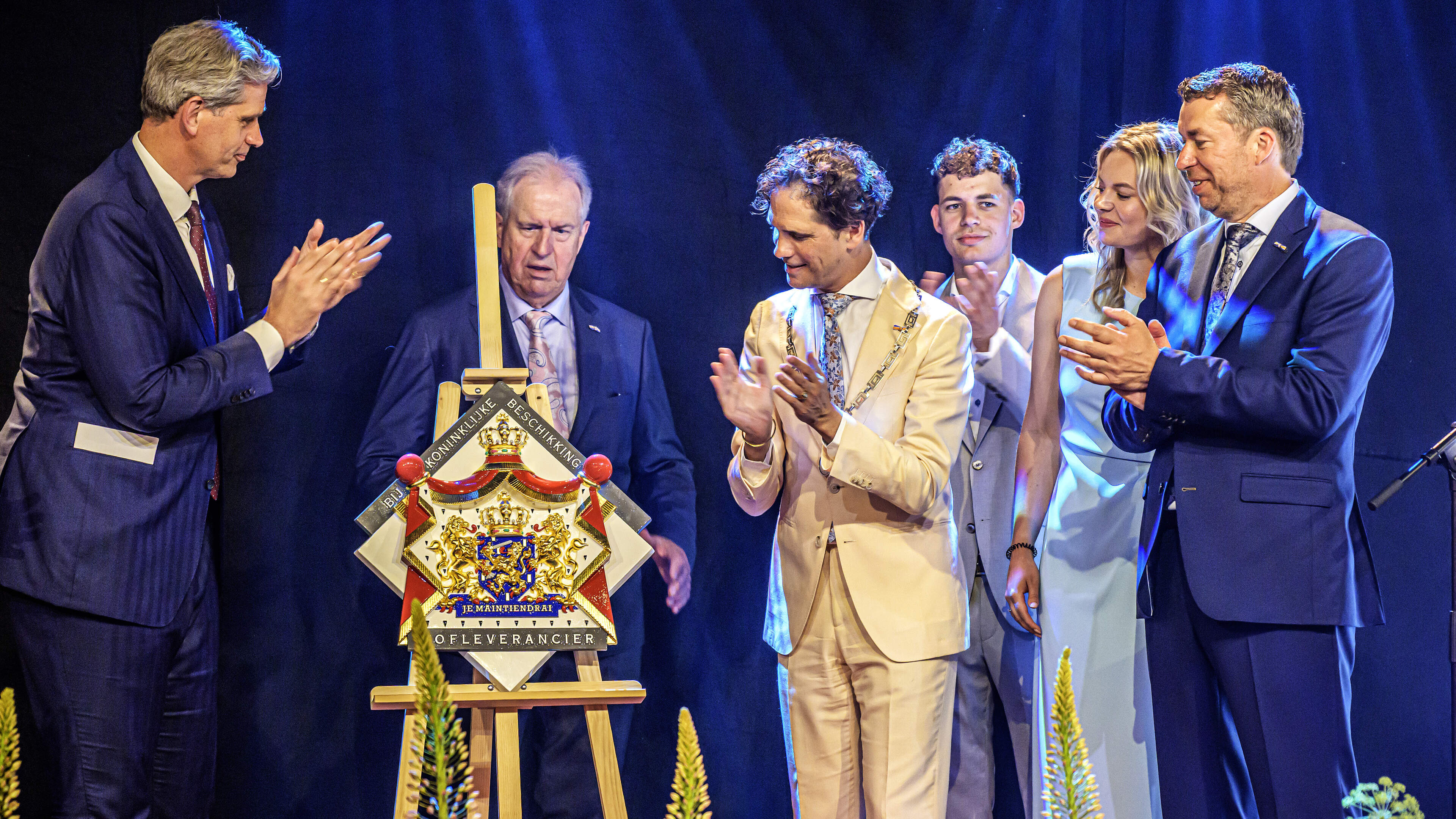 Flower bulb trader C.S. Weijers & Sons in Hillegom appointed Purveyor to the Household: 'A crown on a hundred years of entrepreneurship'