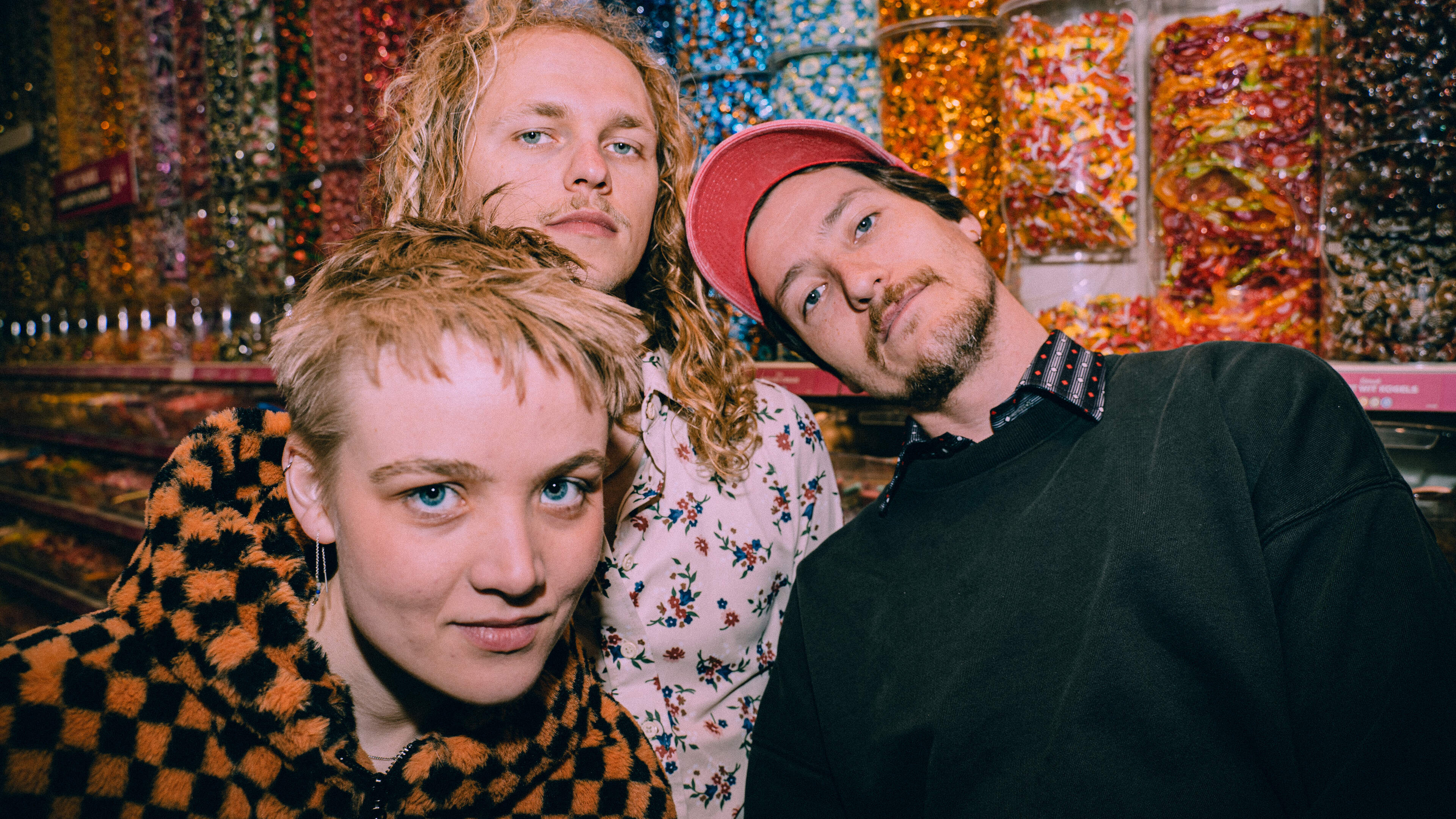 Haarlem band Cocobolo pays tribute to surf music with special EP: 'None of the three of us can sing'