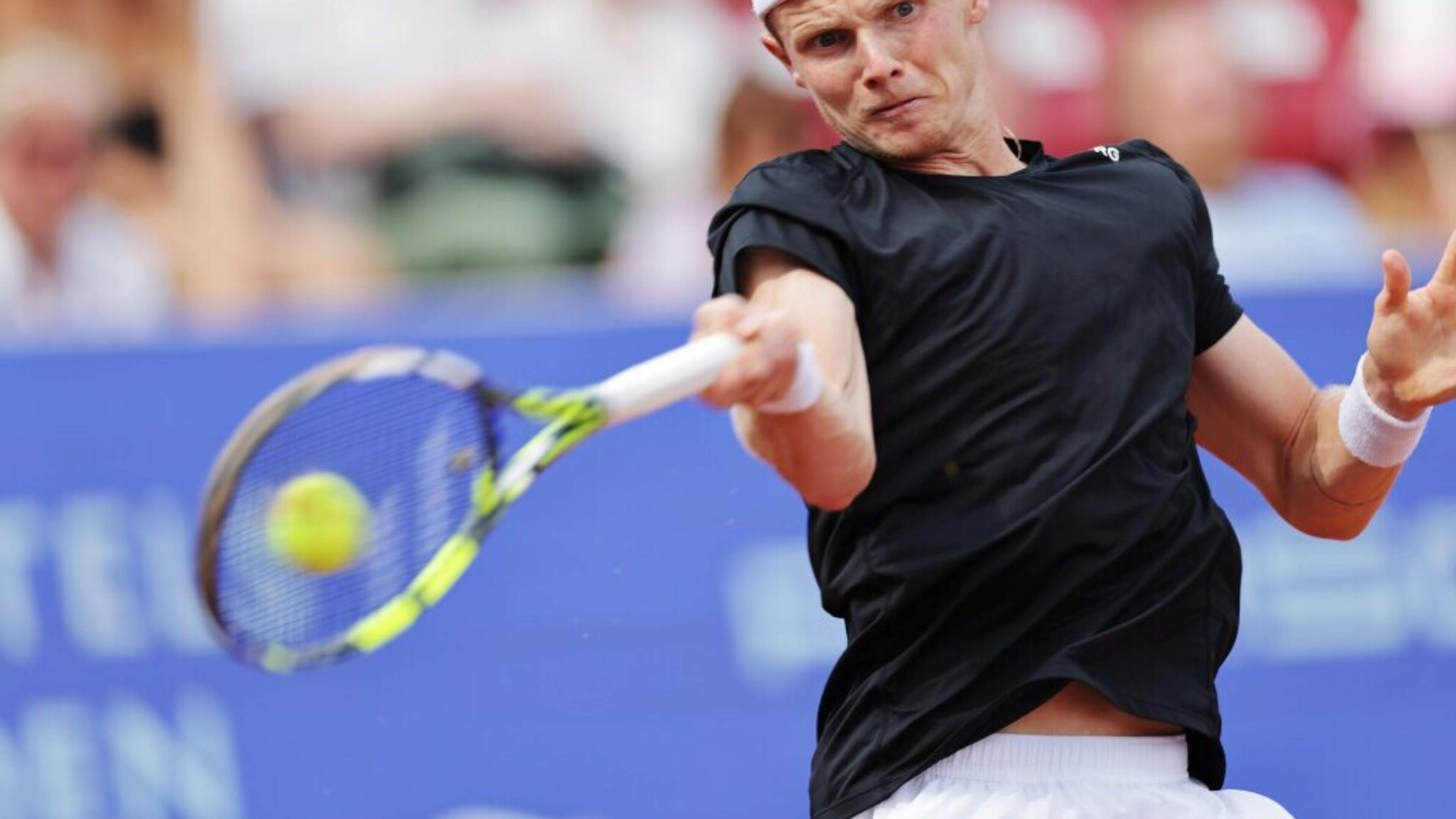 Tennis player De Jong loses in Madrid first round