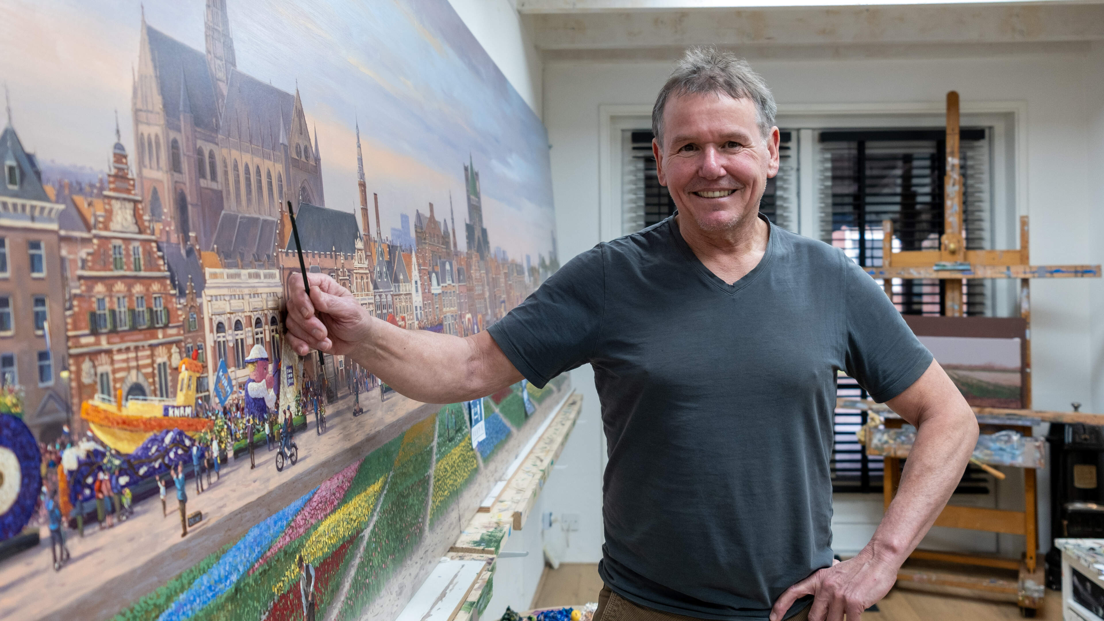 Simon's masterpiece nears completion: 'Haarlem 2017 - 2026' painting is a feast of recognition