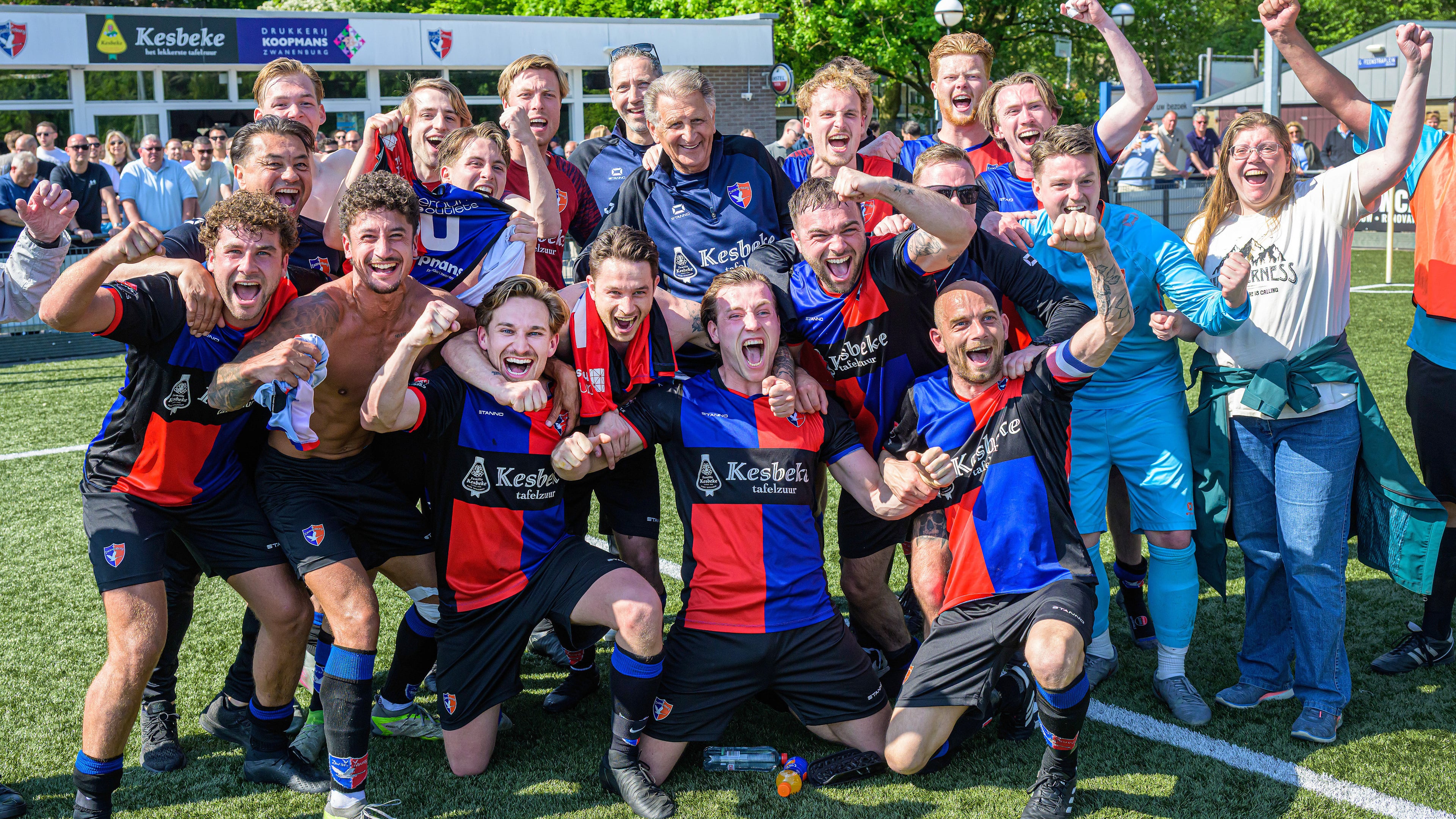 Zwanenburg champions again with help from Ouderkerk