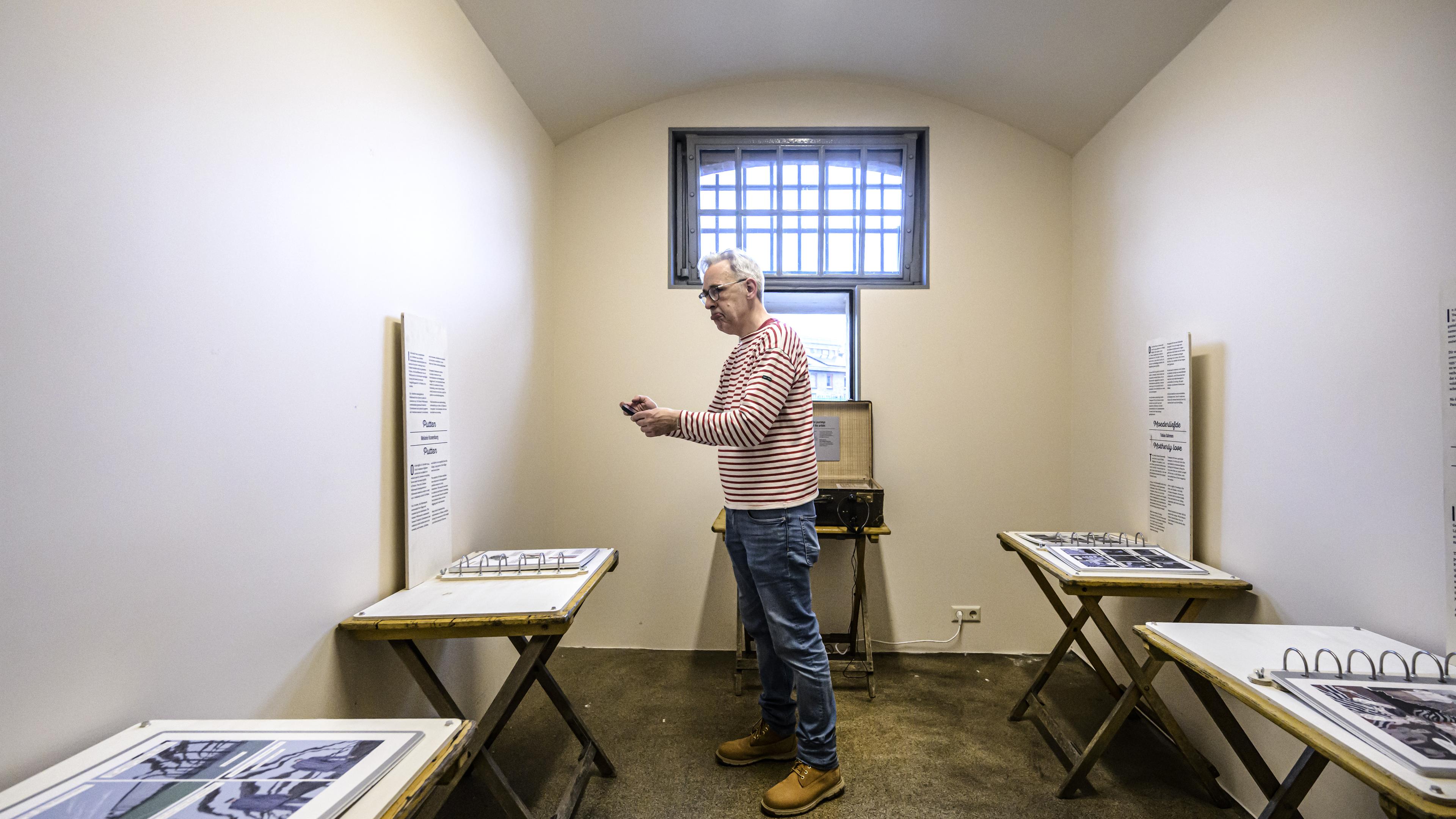 Onvoorstelbare verbeeld in een kille cel in De Koepel. Makers van stripboek over nazimisdaden vertel