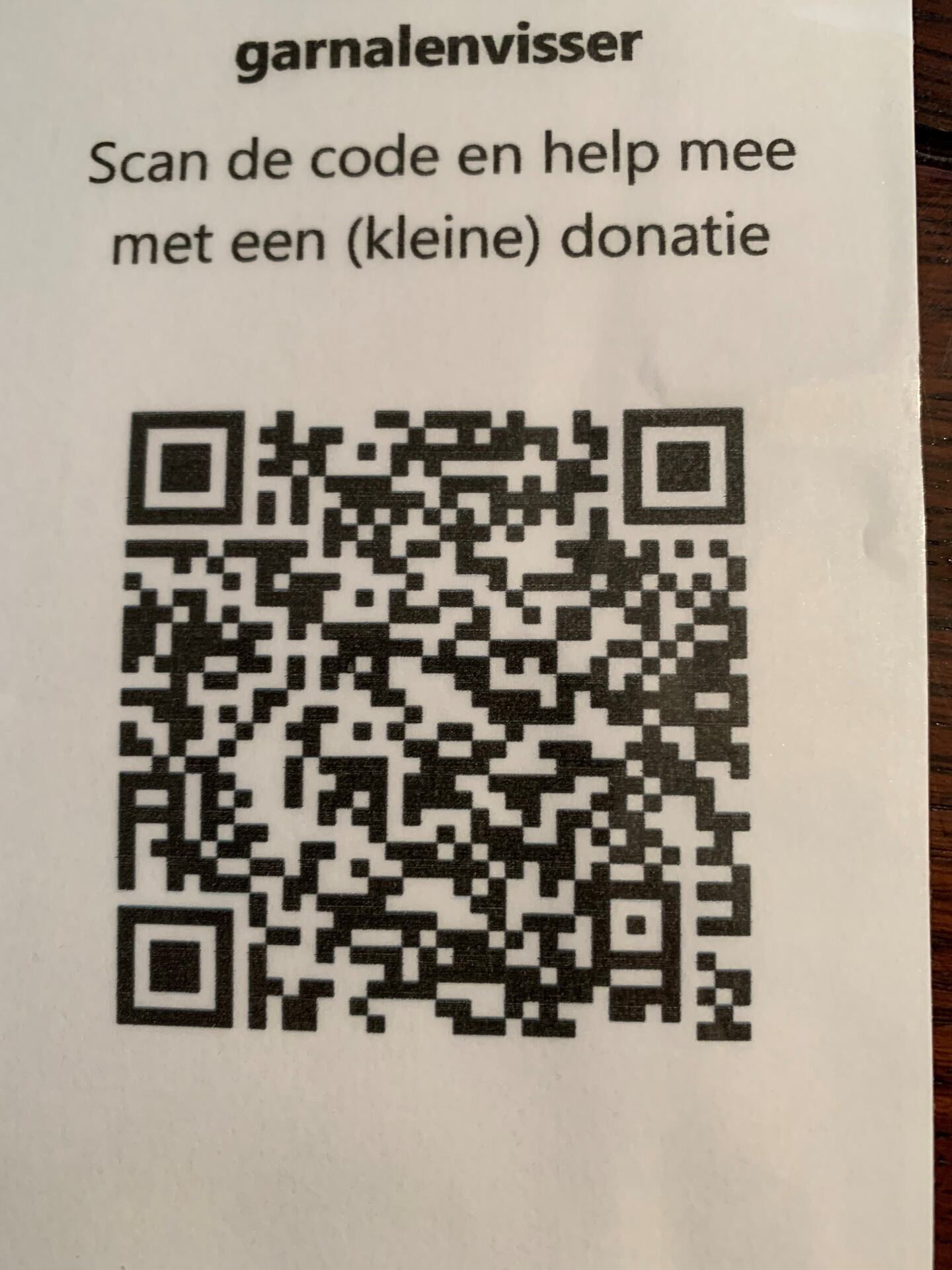 Eén gestrand schip los, nu de garnalenboot nog. Wandelen langs twee ...