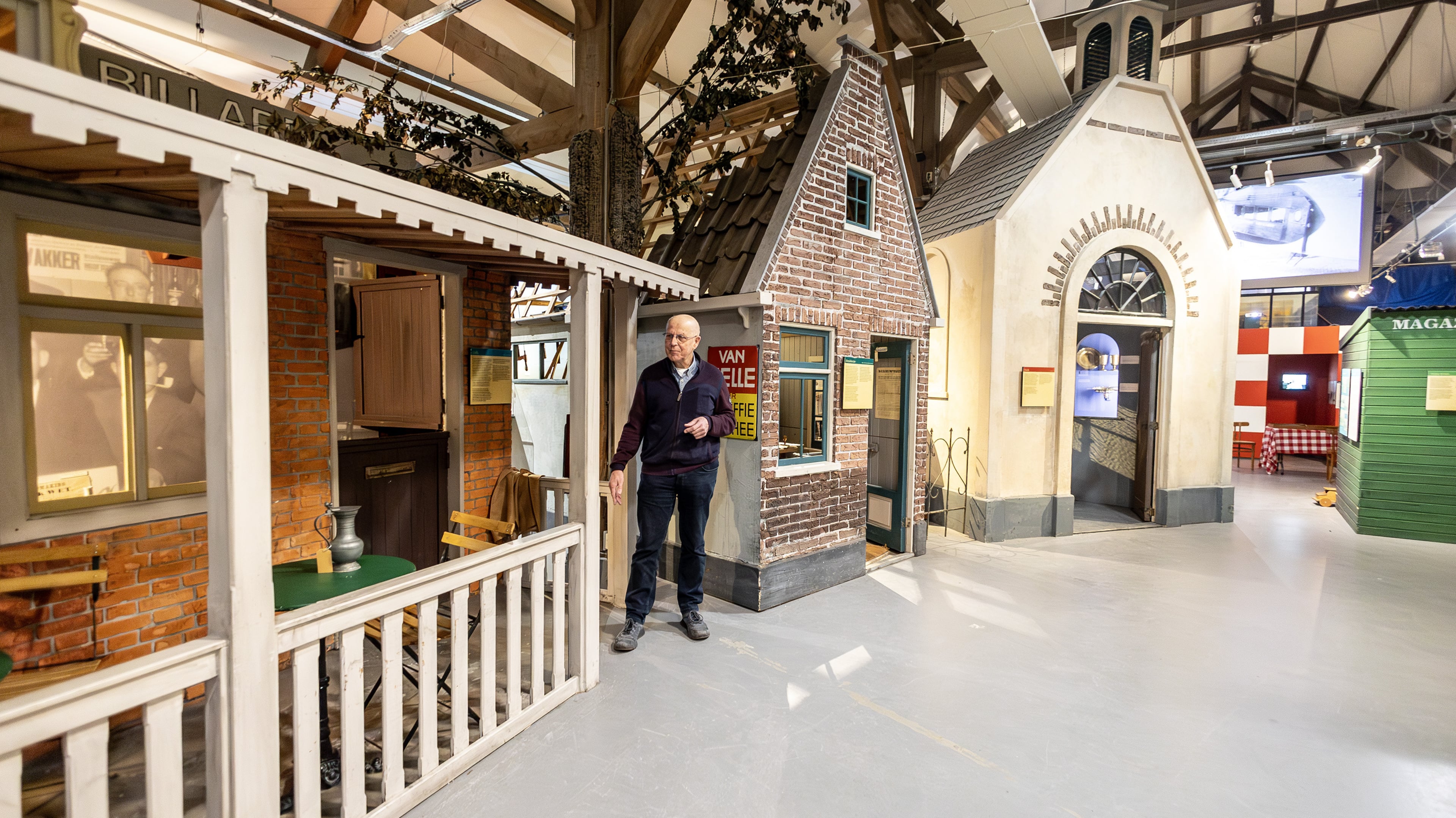 Gratis op te halen: een kerk, een school, een smidse en andere historische gebouwtjes uit Haarlemmer