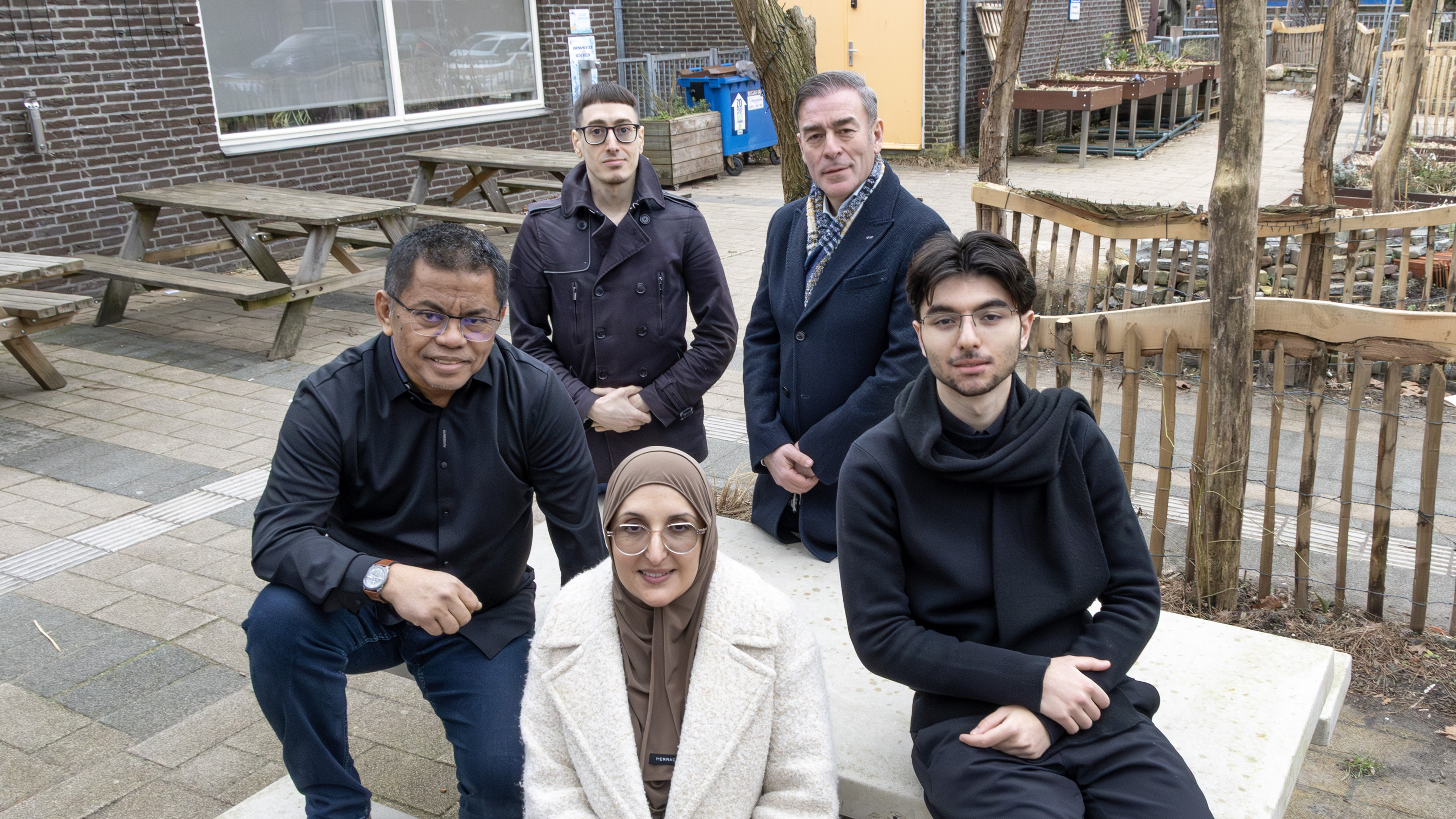 Denk Haarlemmermeer wants to improve trust in politics: 'Some throw their voting pass straight in the trash'