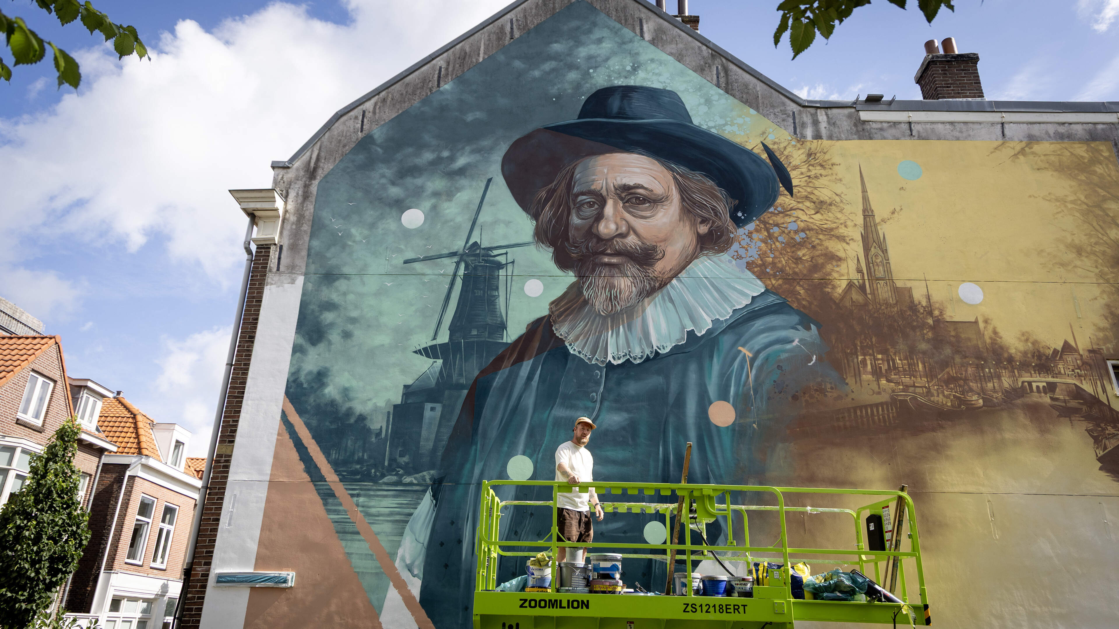 Large Frans Hals mural pays tribute to Haarlem's heritage: 'Public space lacks art'