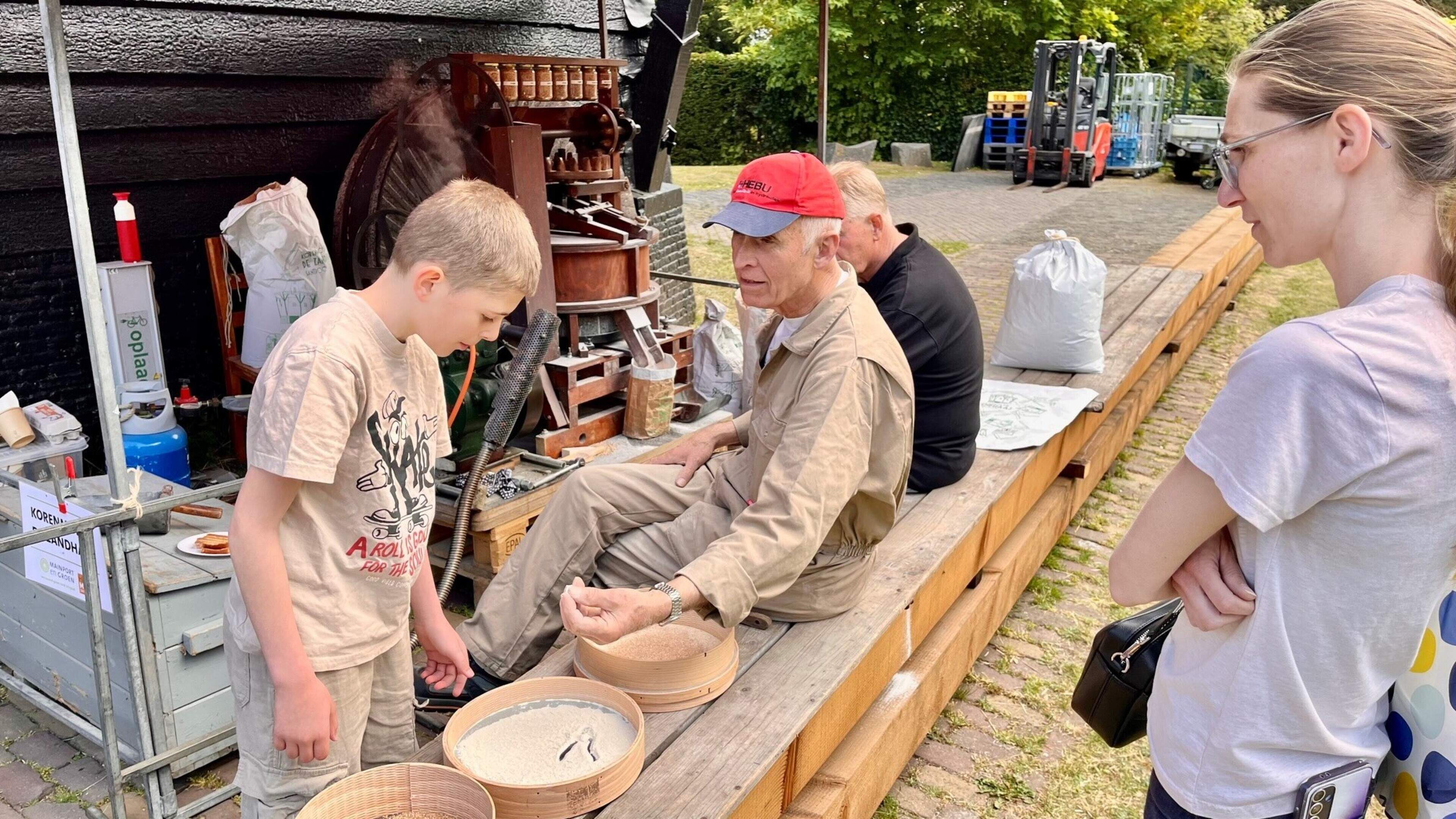 Who wants to volunteer at De Zandhaas windmill? Pasquale (12) wants to 'in my spare time'