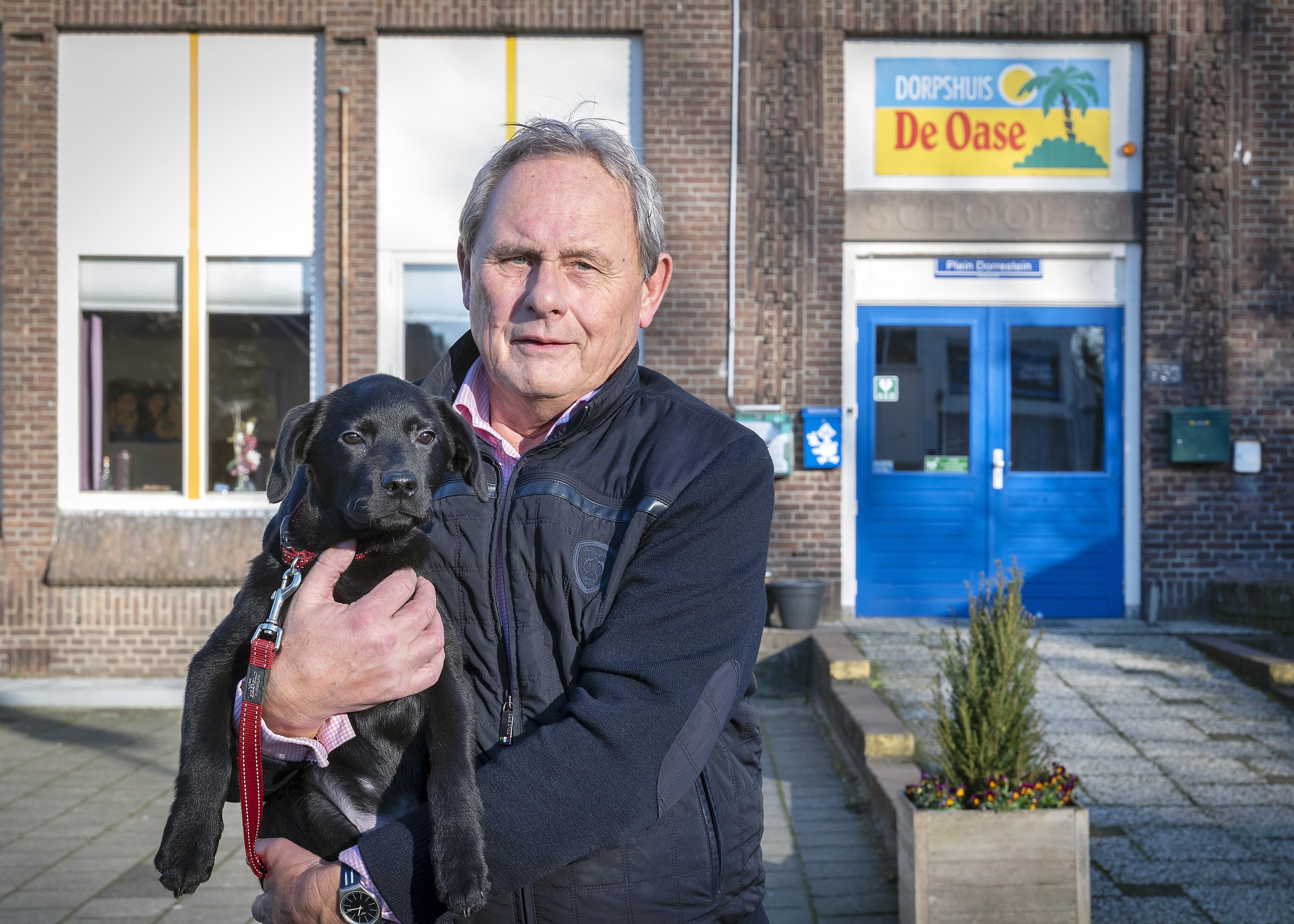 Henk Ruighaver stopt na vijftig jaar met dorpsraad Zwaanshoek