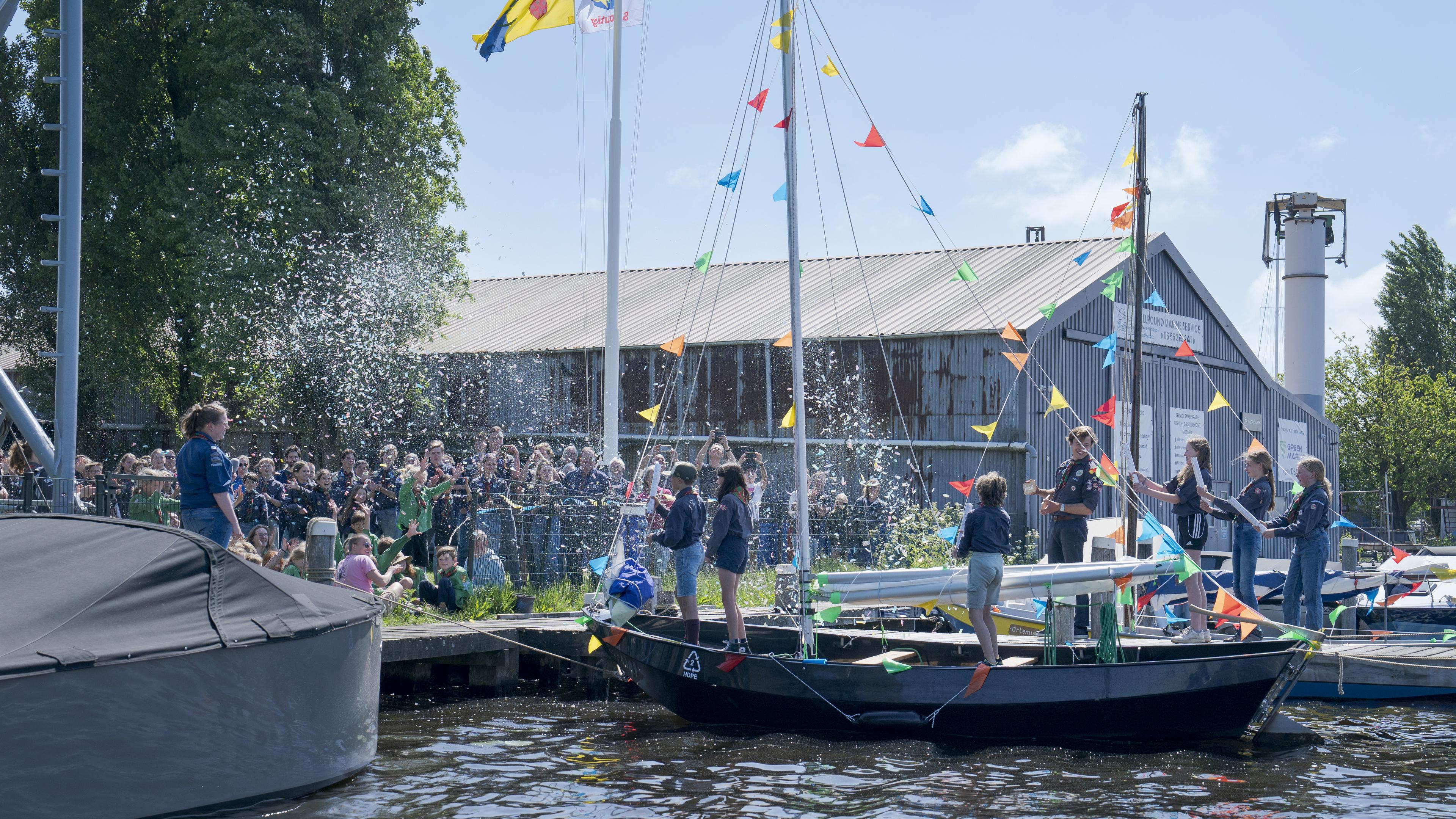 Waterscouting BIM en Bakenessergroep viert jubileum met twee nieuwe boten. ’Ik wil gewoon gezellig’
