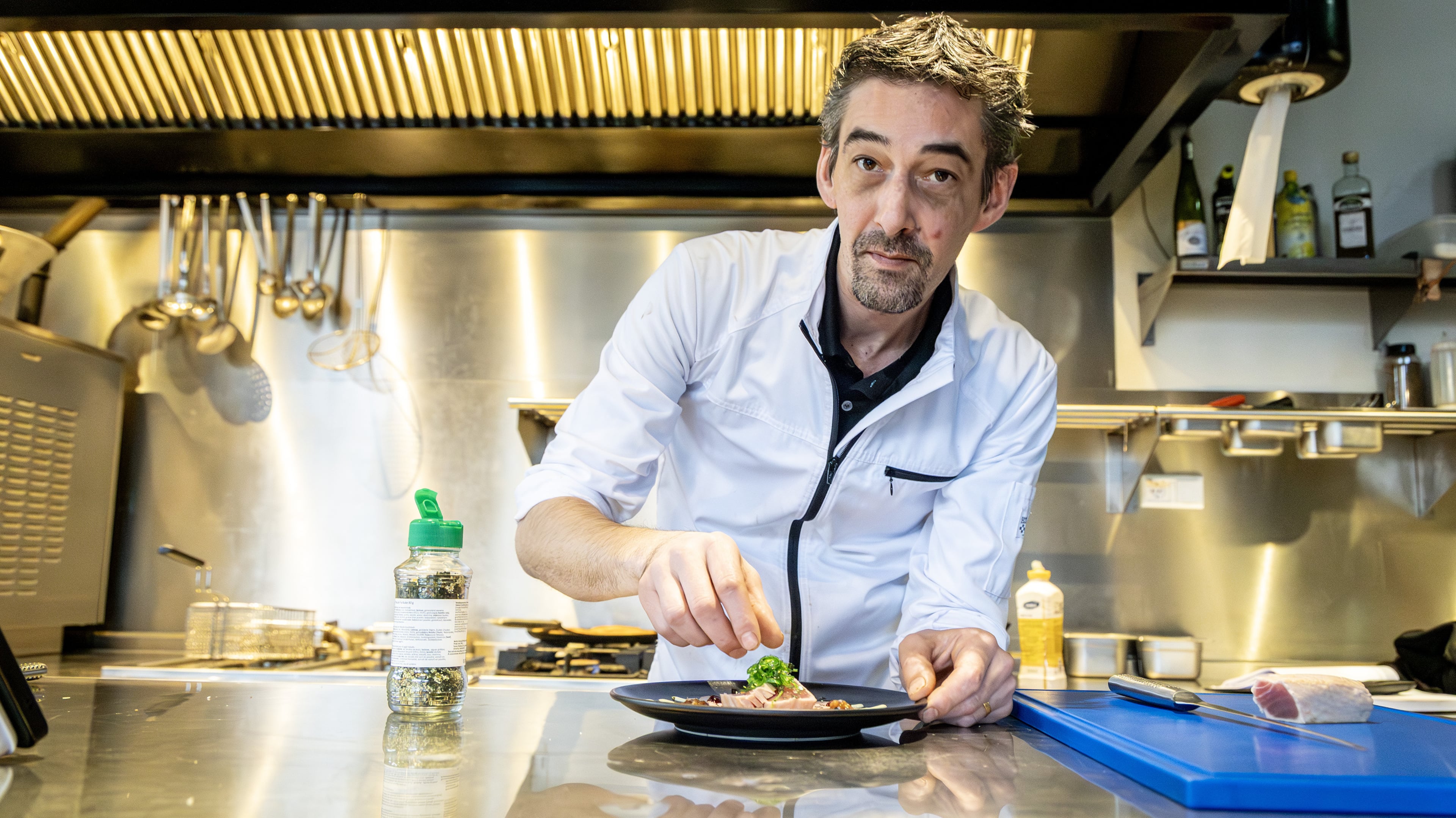 Choosing between the classic tournedos or chef's surprise, Het Graanpakhuis in Vijfhuizen even has fans from Lelystad (8+)