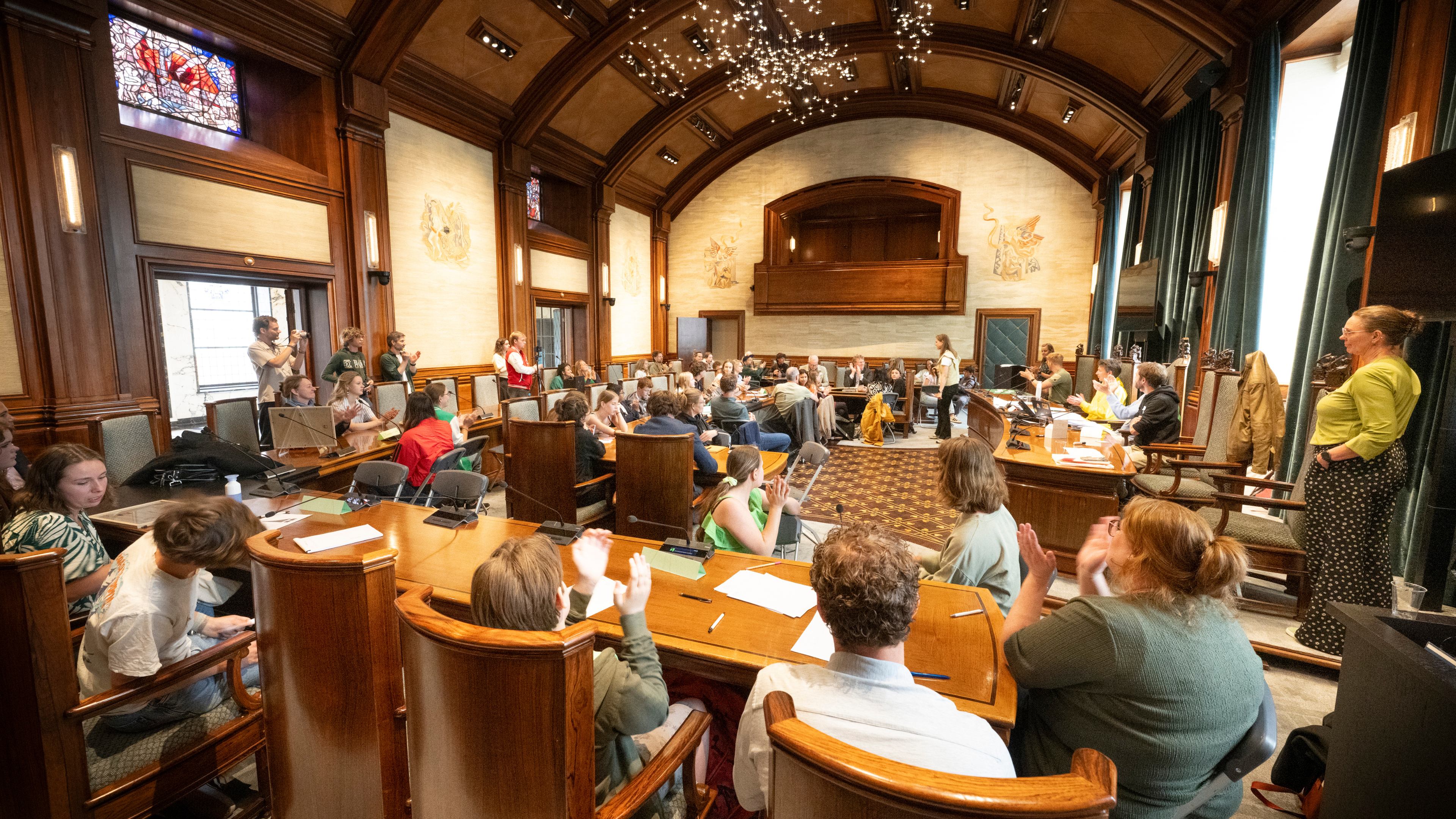 Friday May 8 climate quiz in Haarlem council chamber: 'What percentage of Dutch electricity is generated sustainably?'