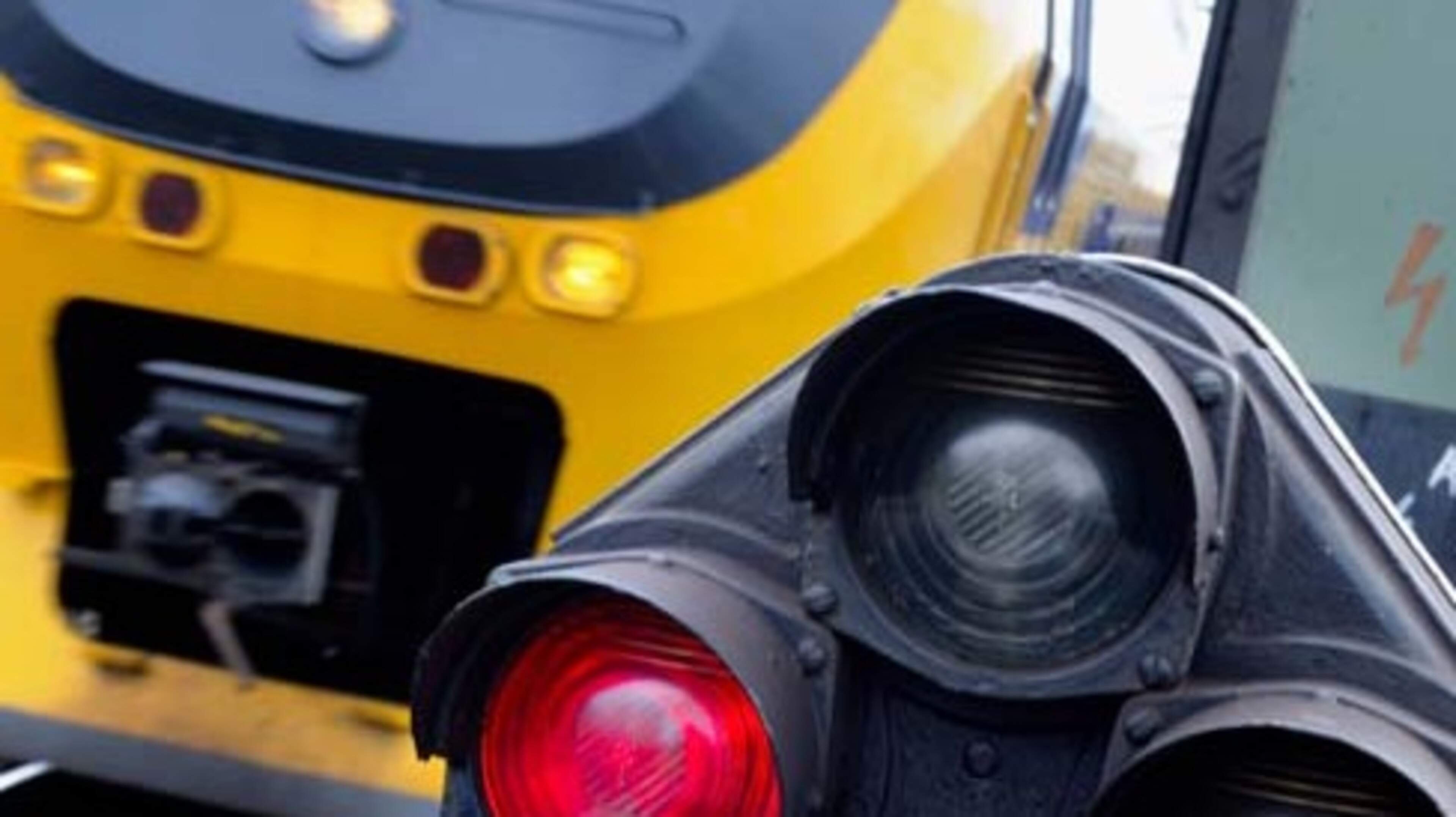 Fewer trains and delays between Leiden and Schiphol due to broken down train