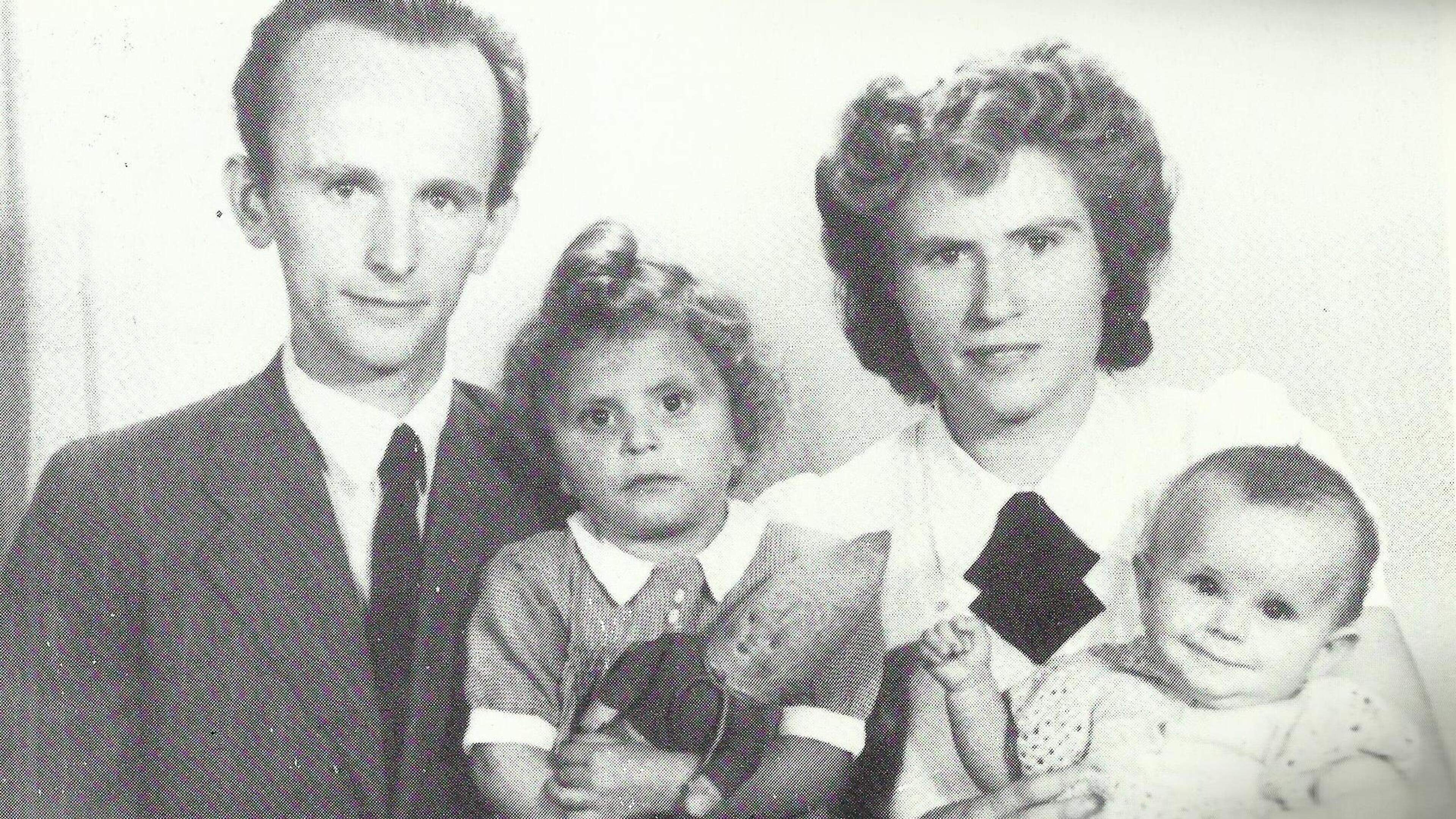 Pszisko Jacobs: From Haarlem anarchist with a bestseller to the funny Grandpa Pito who left us his beautiful family albums