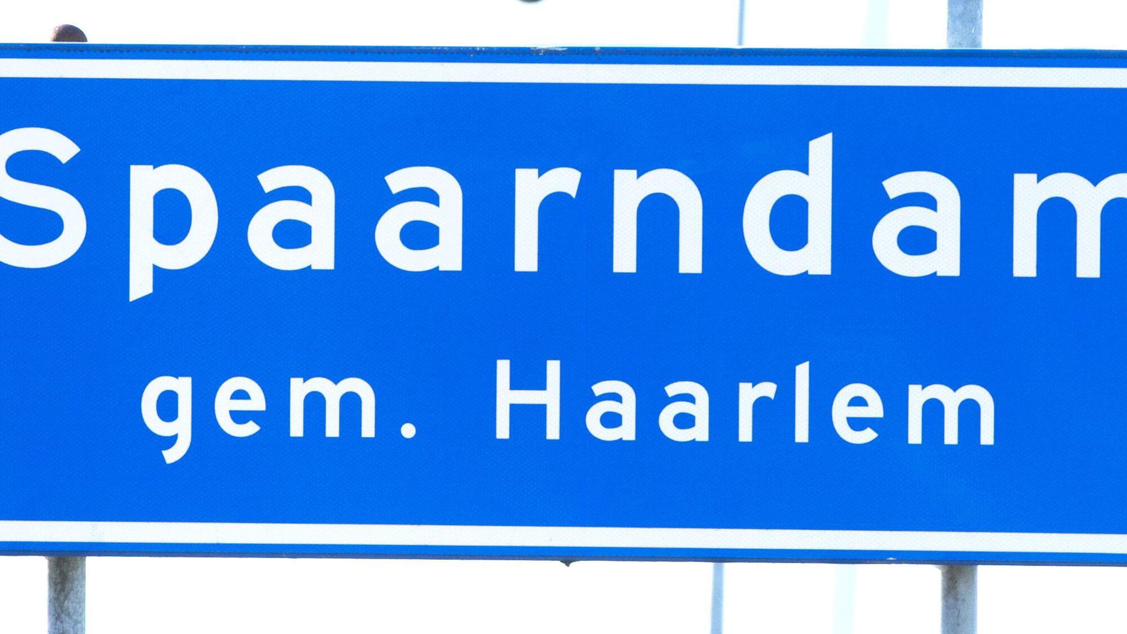 Spaarndam mother with young children allowed to stay in rental home despite discovery of drugs and weapons, pending ‘acceptable alternative’