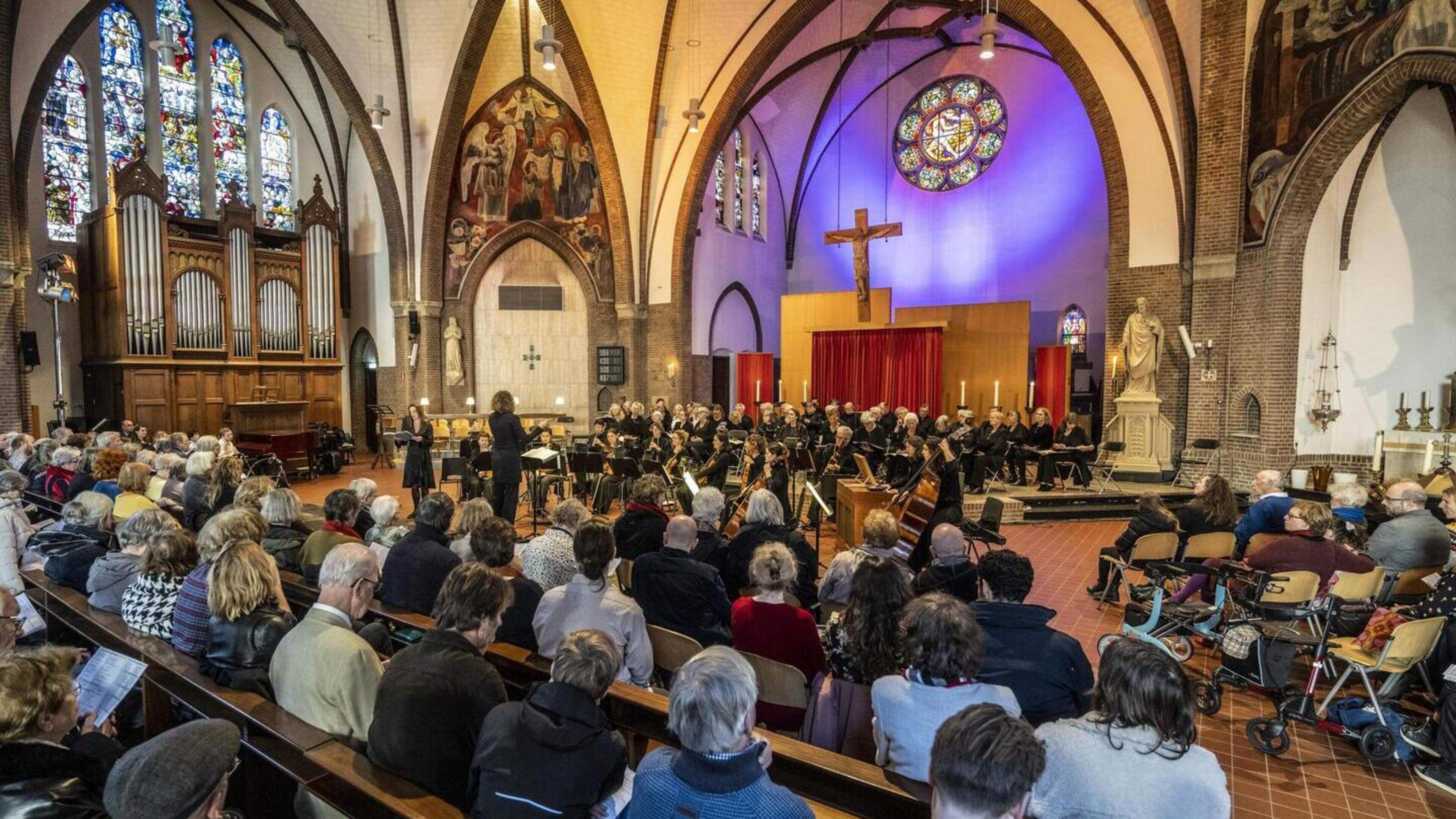 Singing along with the St. Matthew Passion in Haarlem’s Adelbertus Church: How music connects despite a failing brain