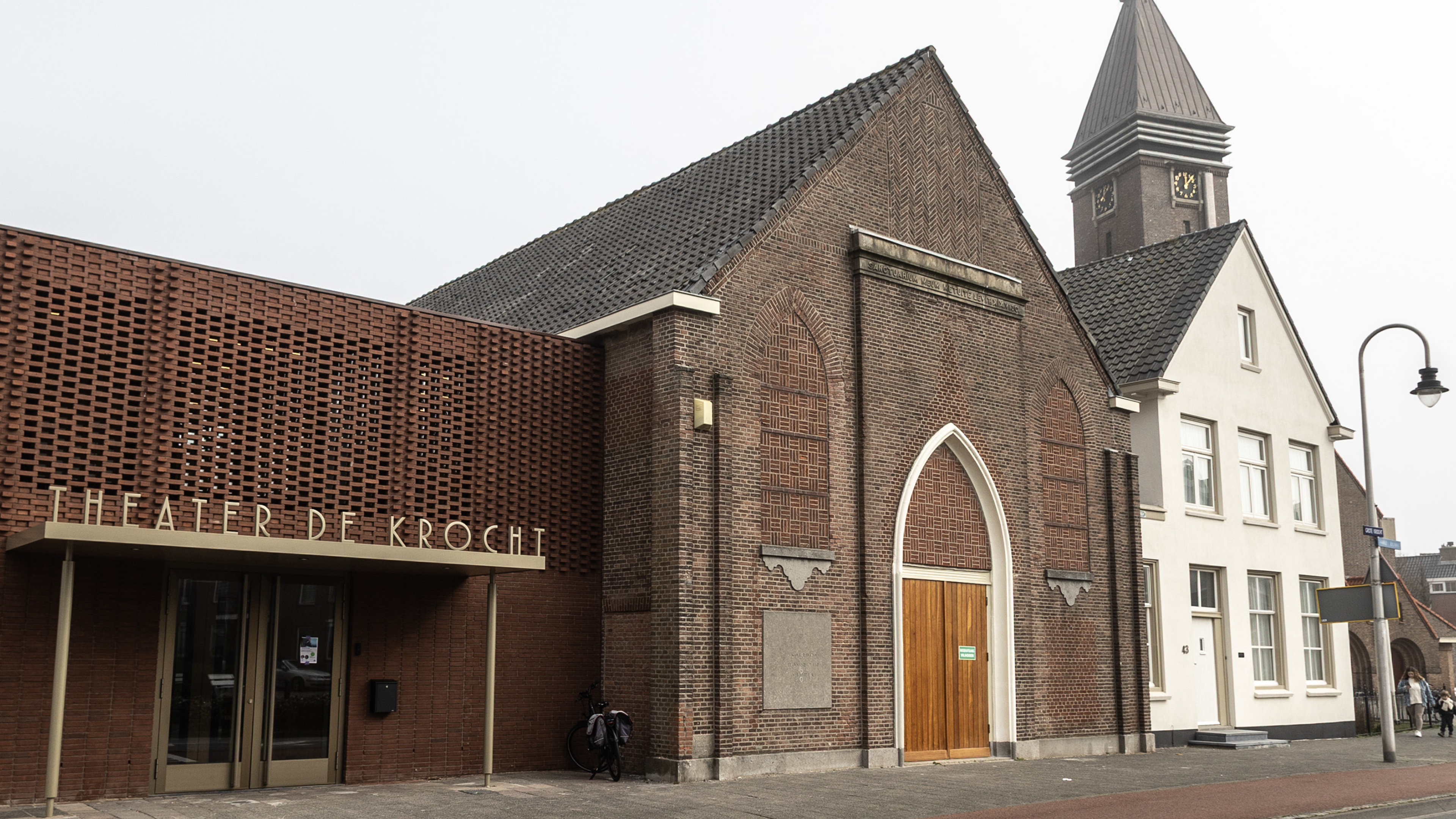 Zandvoort Municipality too late with noise solution for Theater De Krocht: priest still seeks court ruling