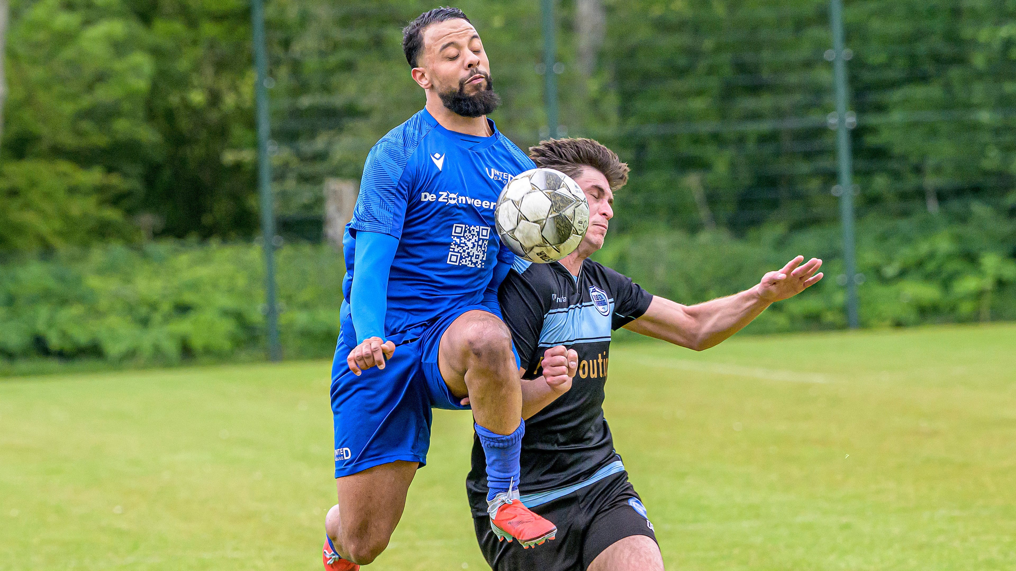 Relegation temporarily avoided: United/DAVO celebrate draw against bottom-placed Vlug en Vaardig as if they won the championship